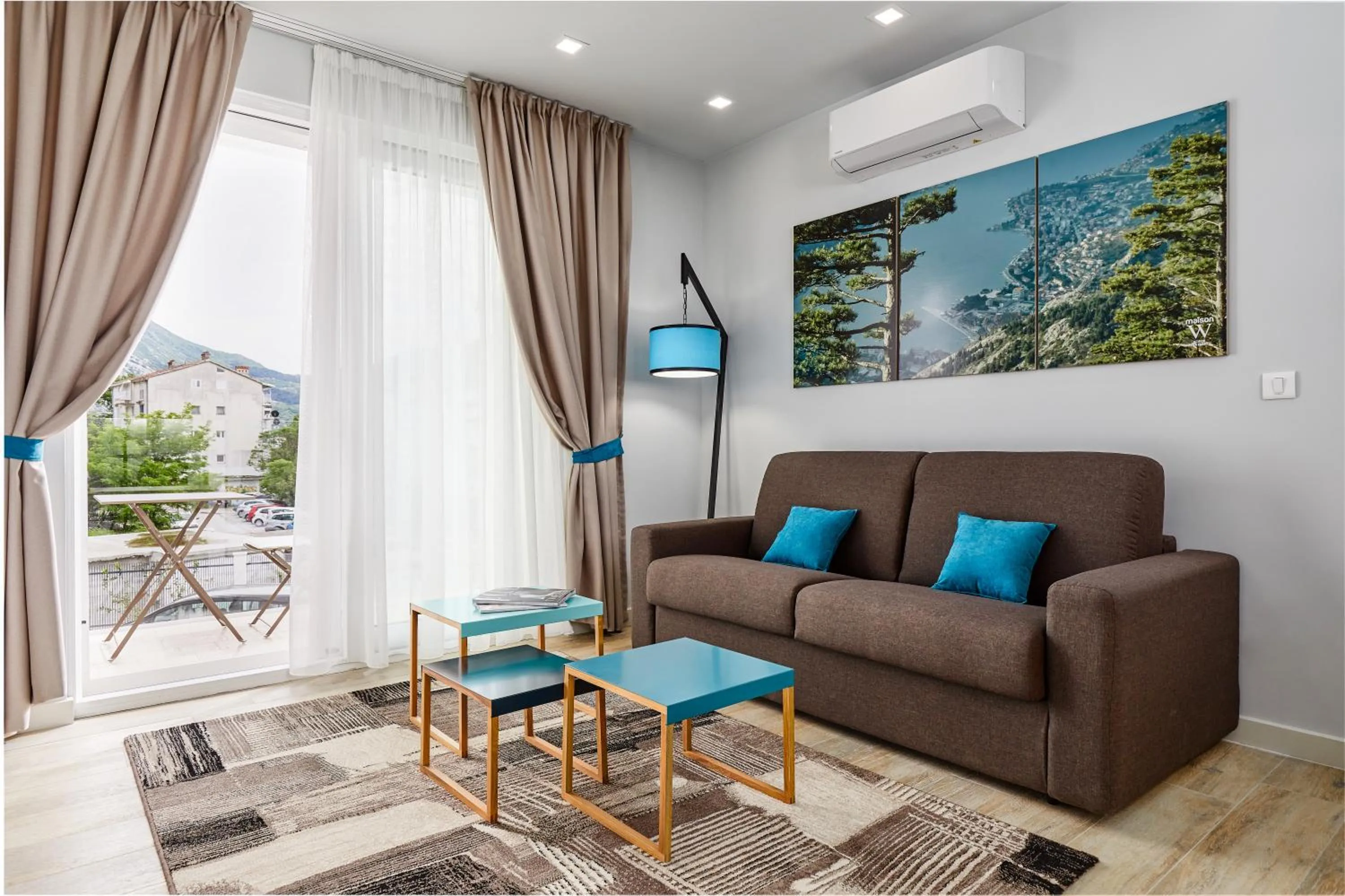 Natural landscape in MAISON W