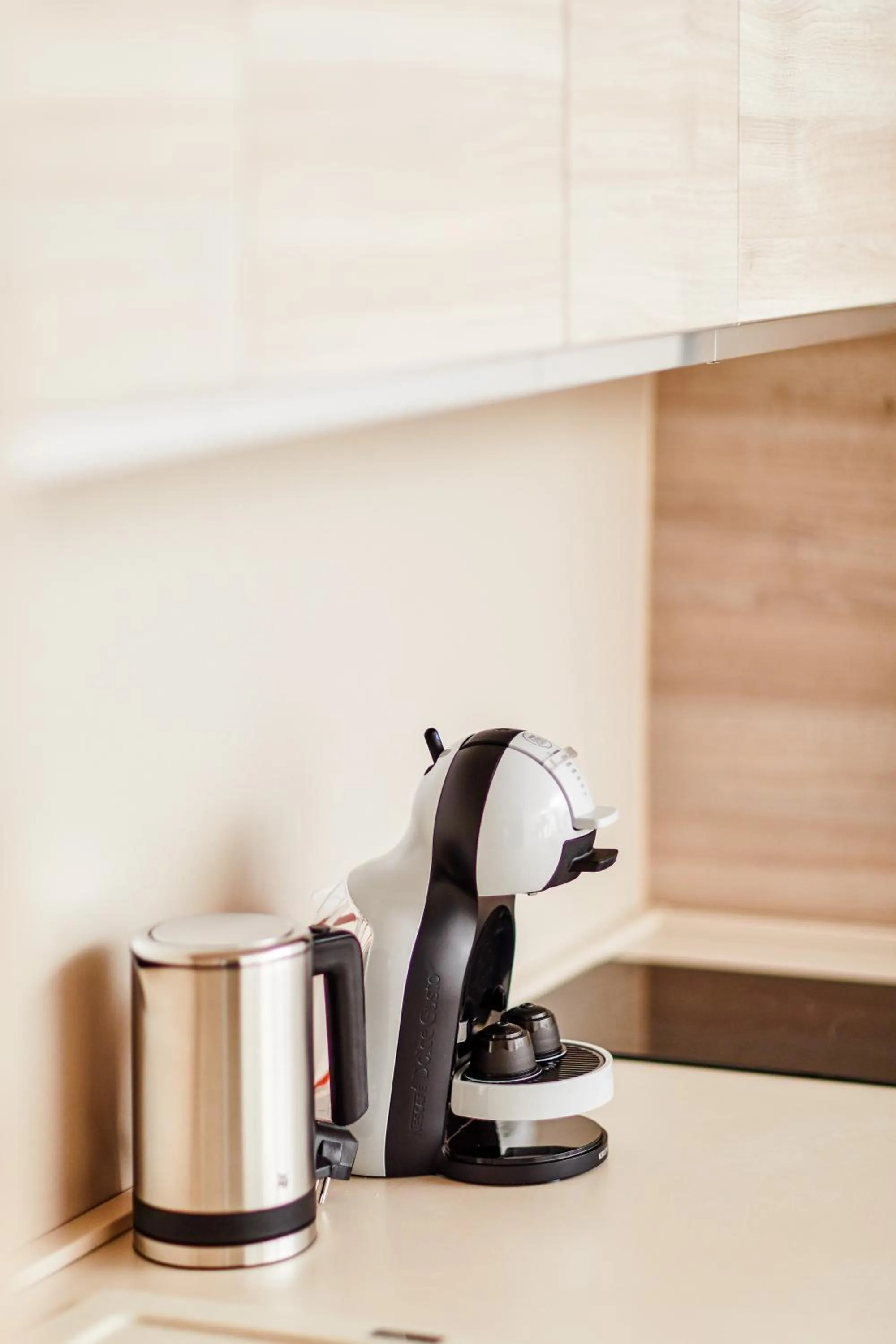 Coffee/tea facilities in MAISON W