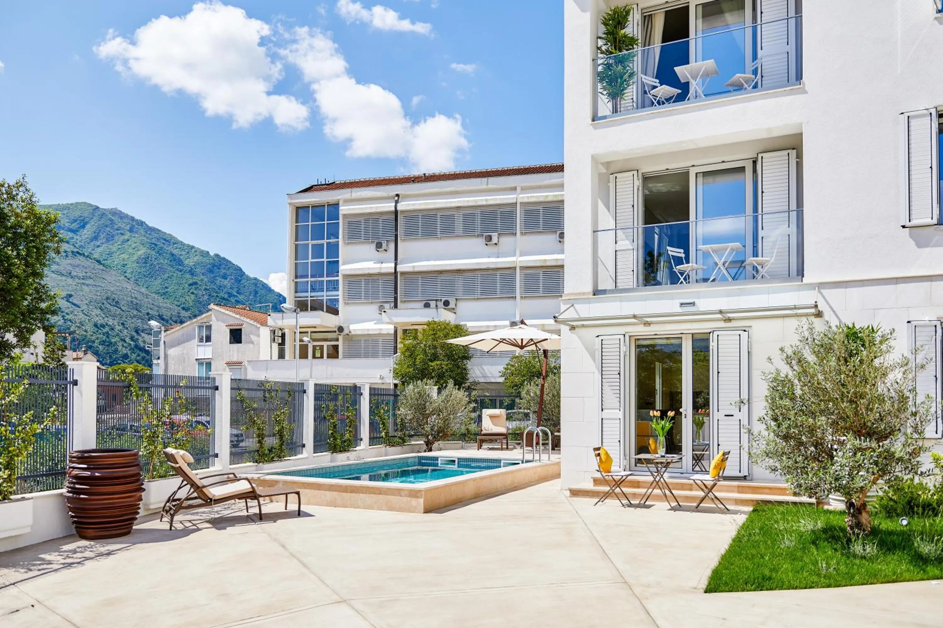 Property building in MAISON W