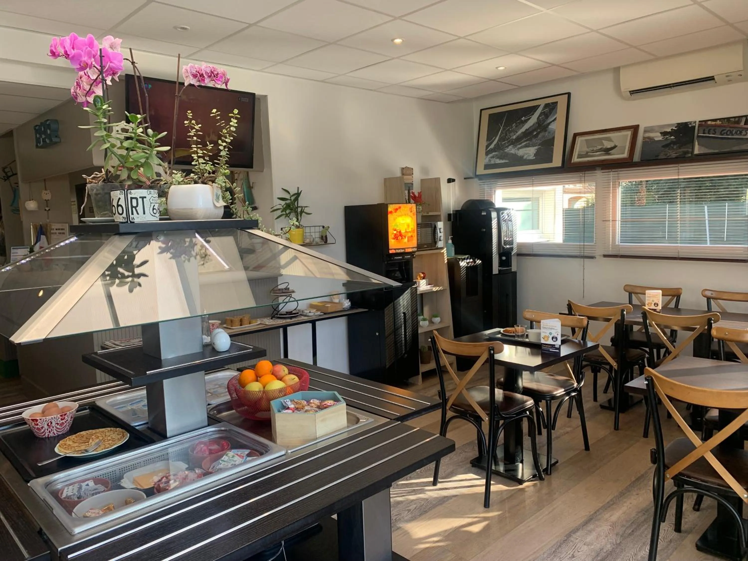 Breakfast in Contact Hôtel Marseille Aubagne