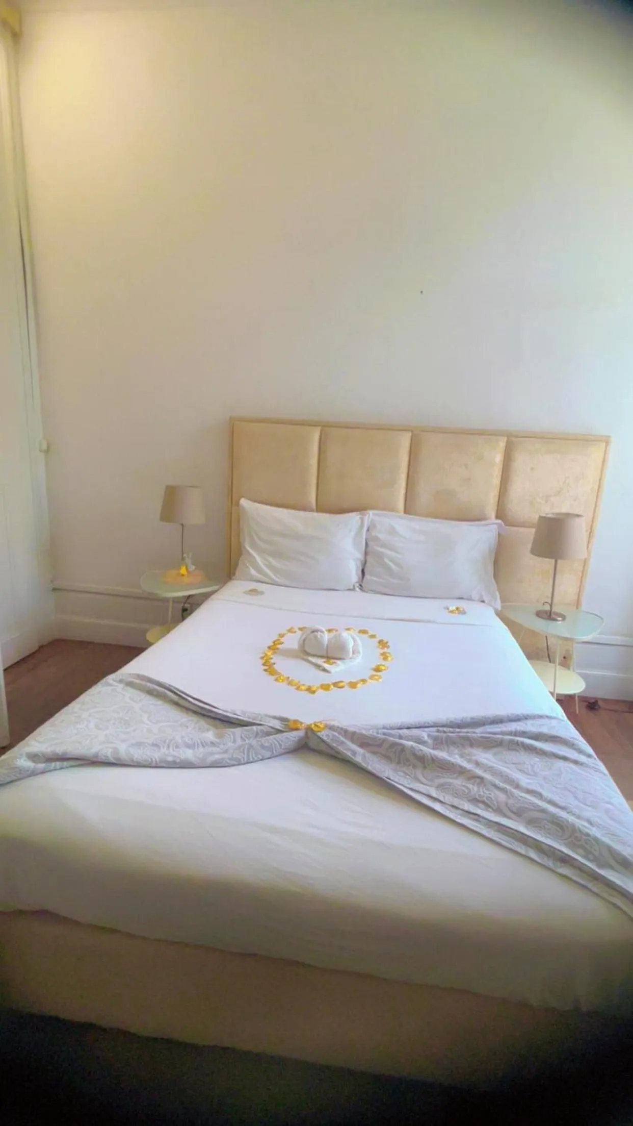 Bed in WW Hostel & Suites