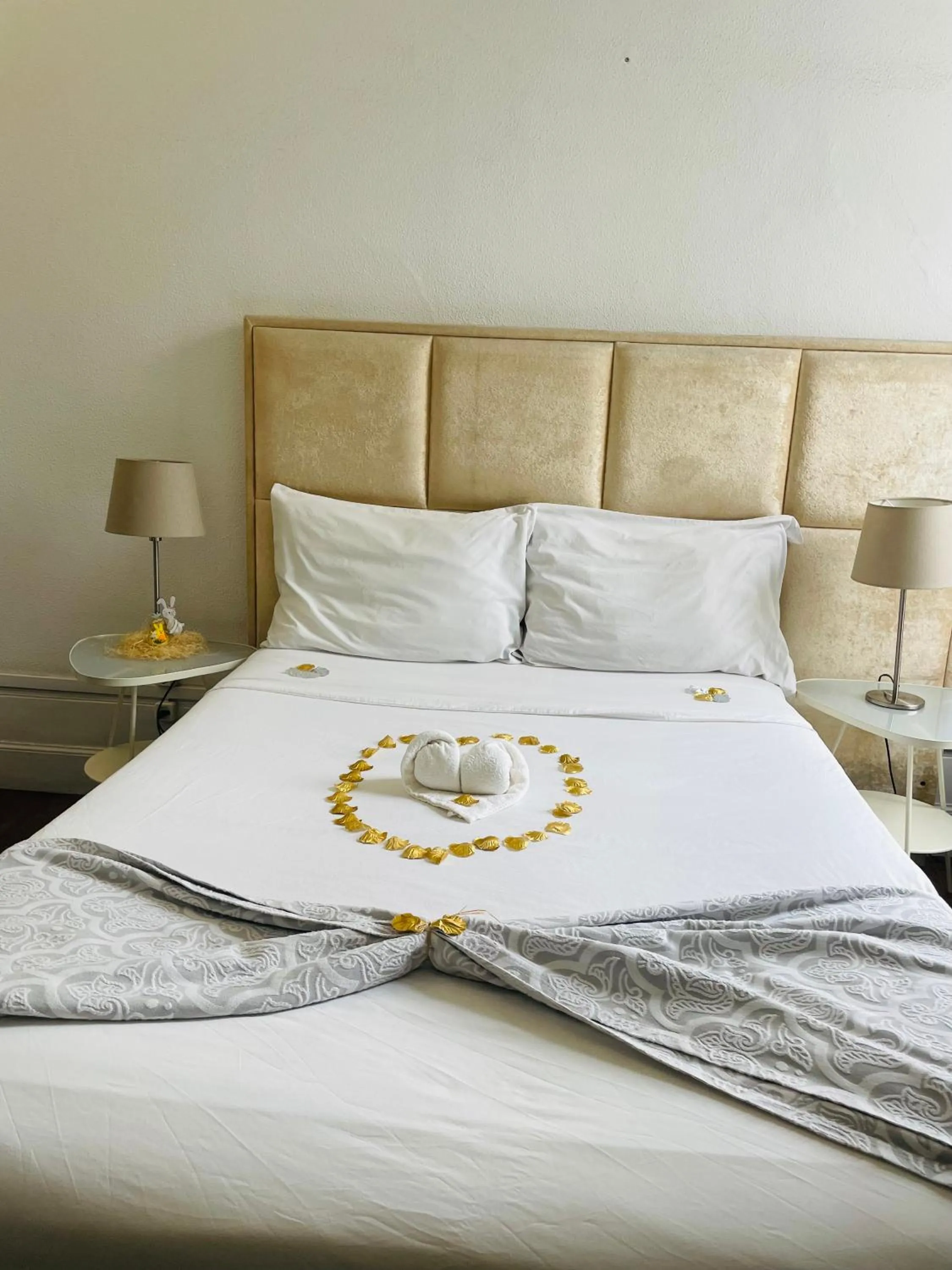 Bed in WW Hostel & Suites