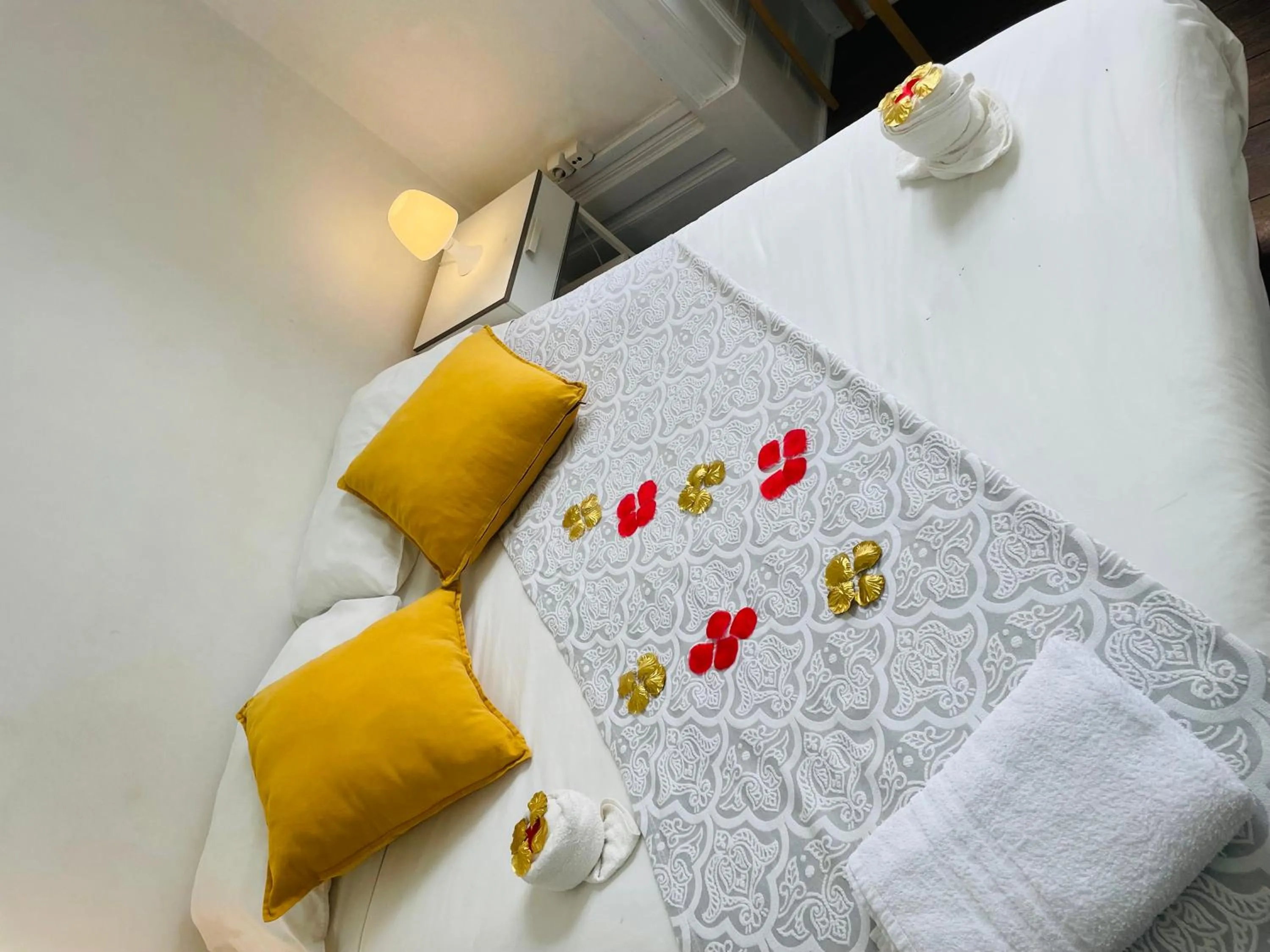 Bed in WW Hostel & Suites