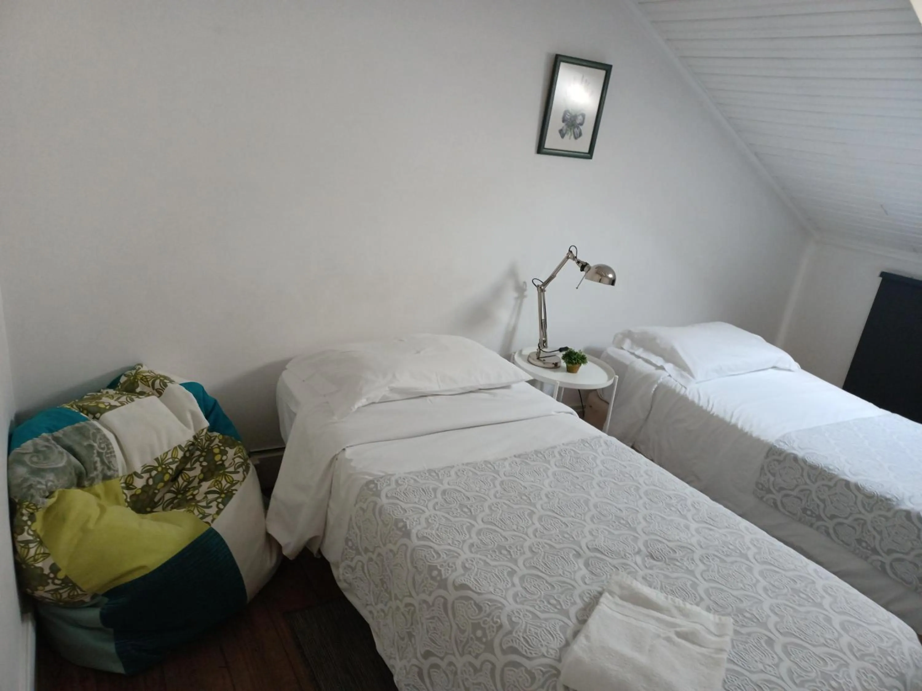 Bed in WW Hostel & Suites