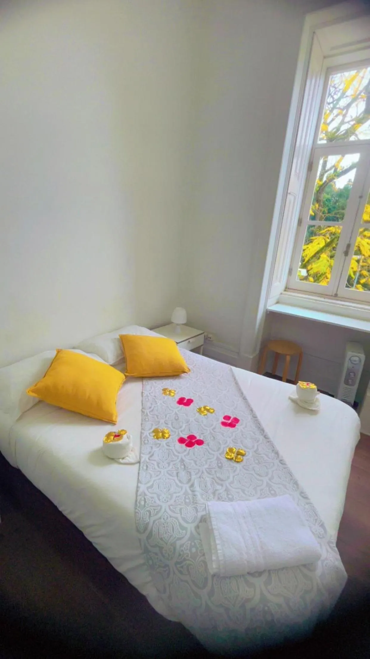 Bed in WW Hostel & Suites