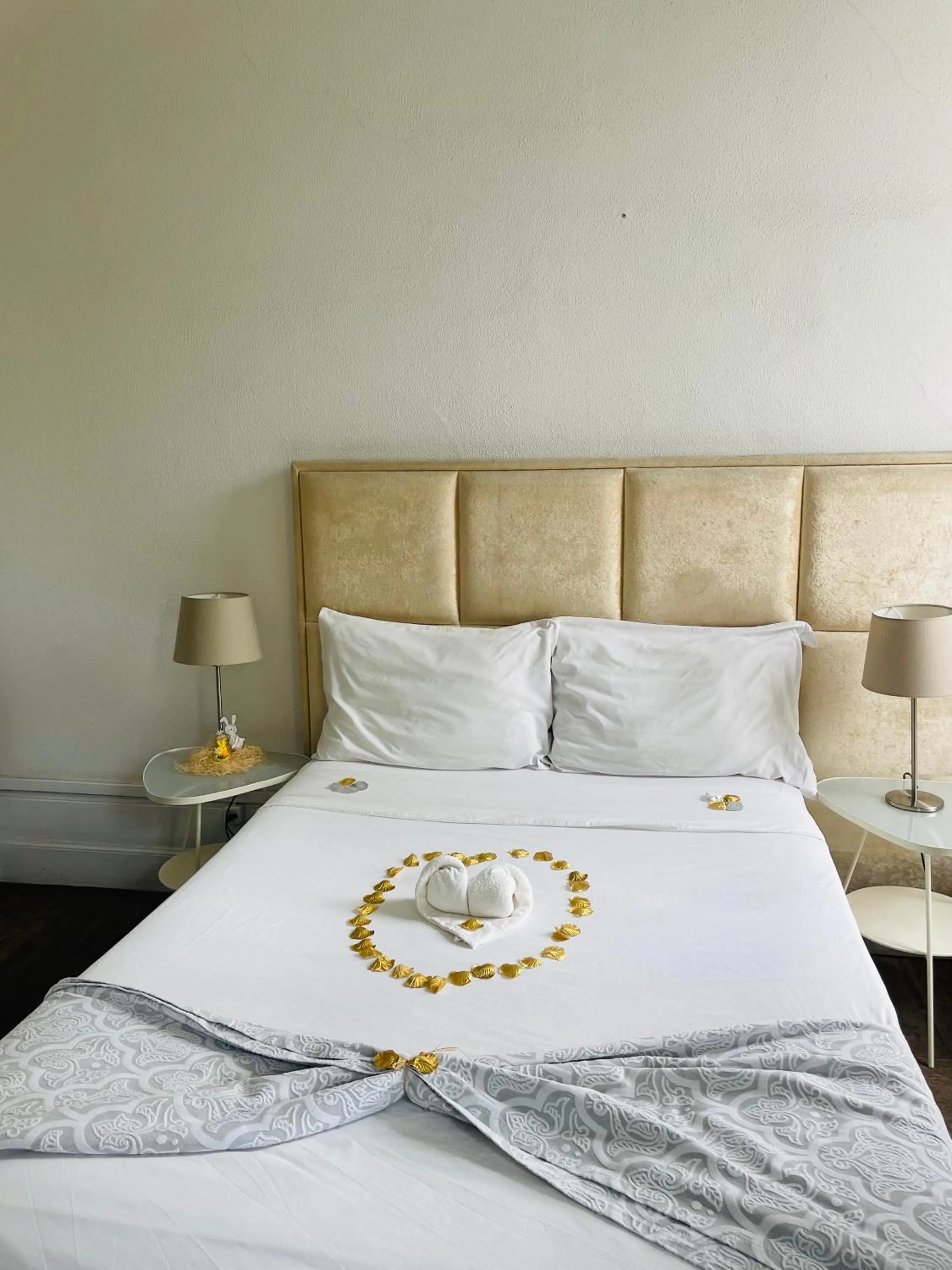 Bed in WW Hostel & Suites