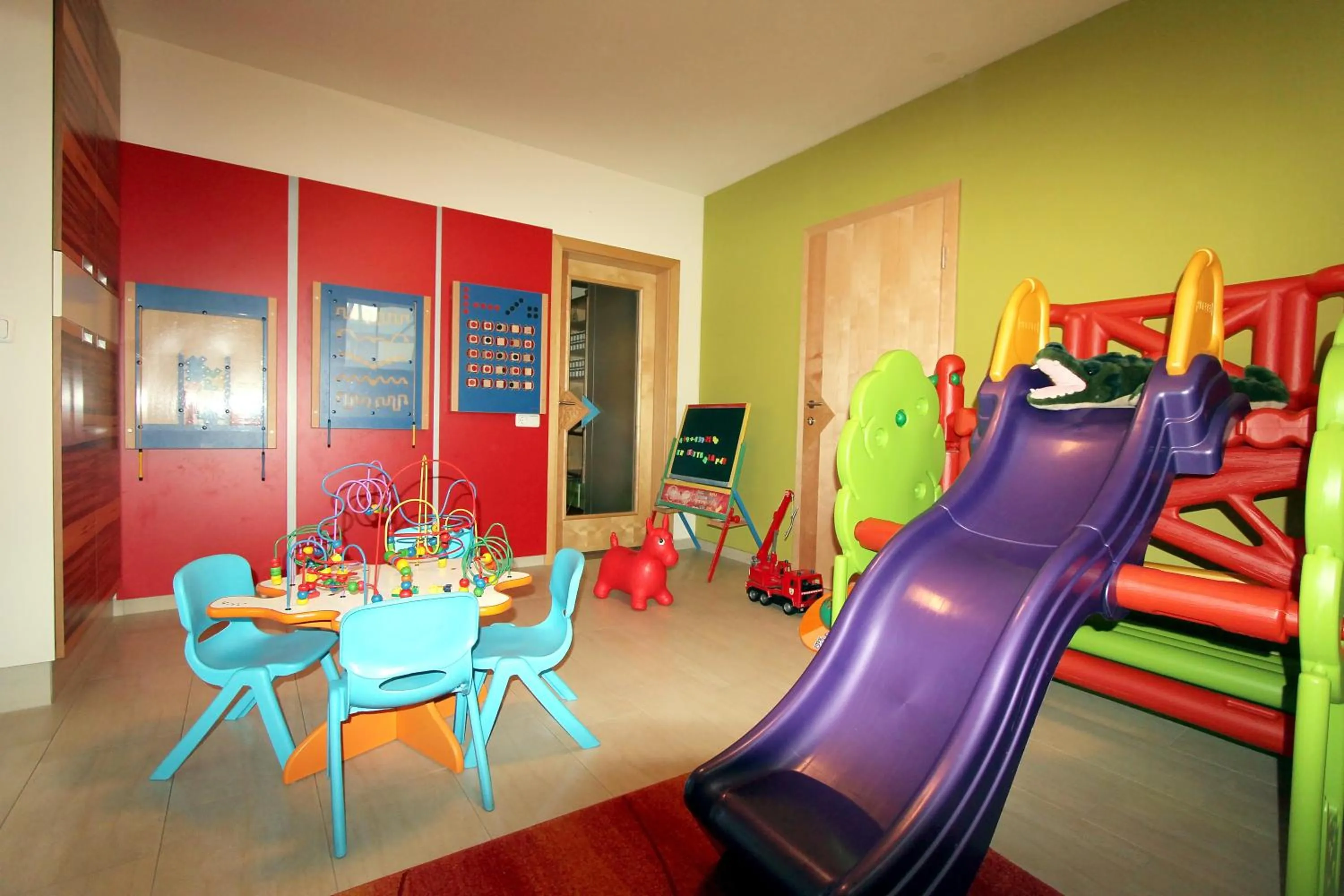 Children play ground in Hotel Garni Thermenglück