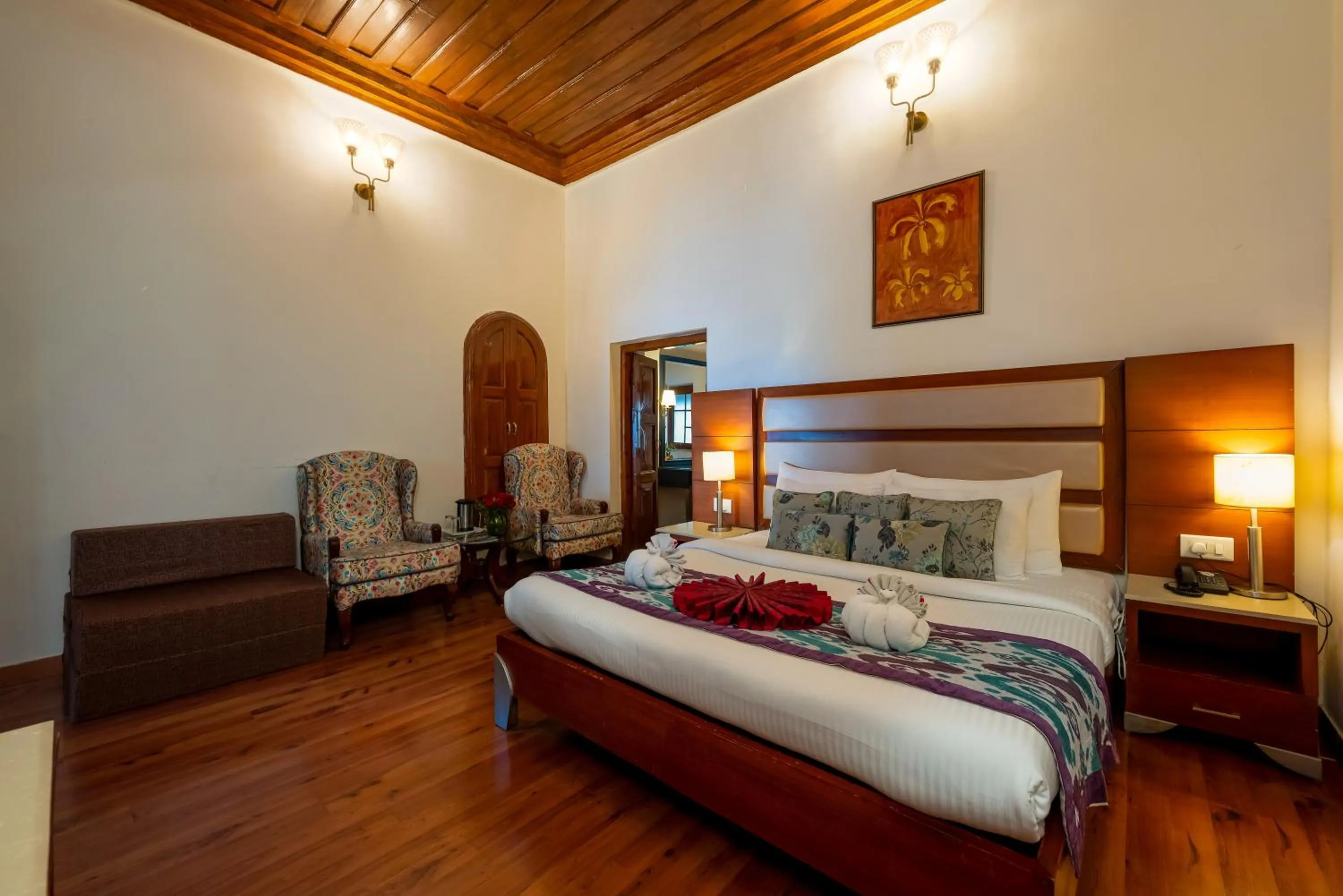 Bedroom, Bed in Grand View Hotel