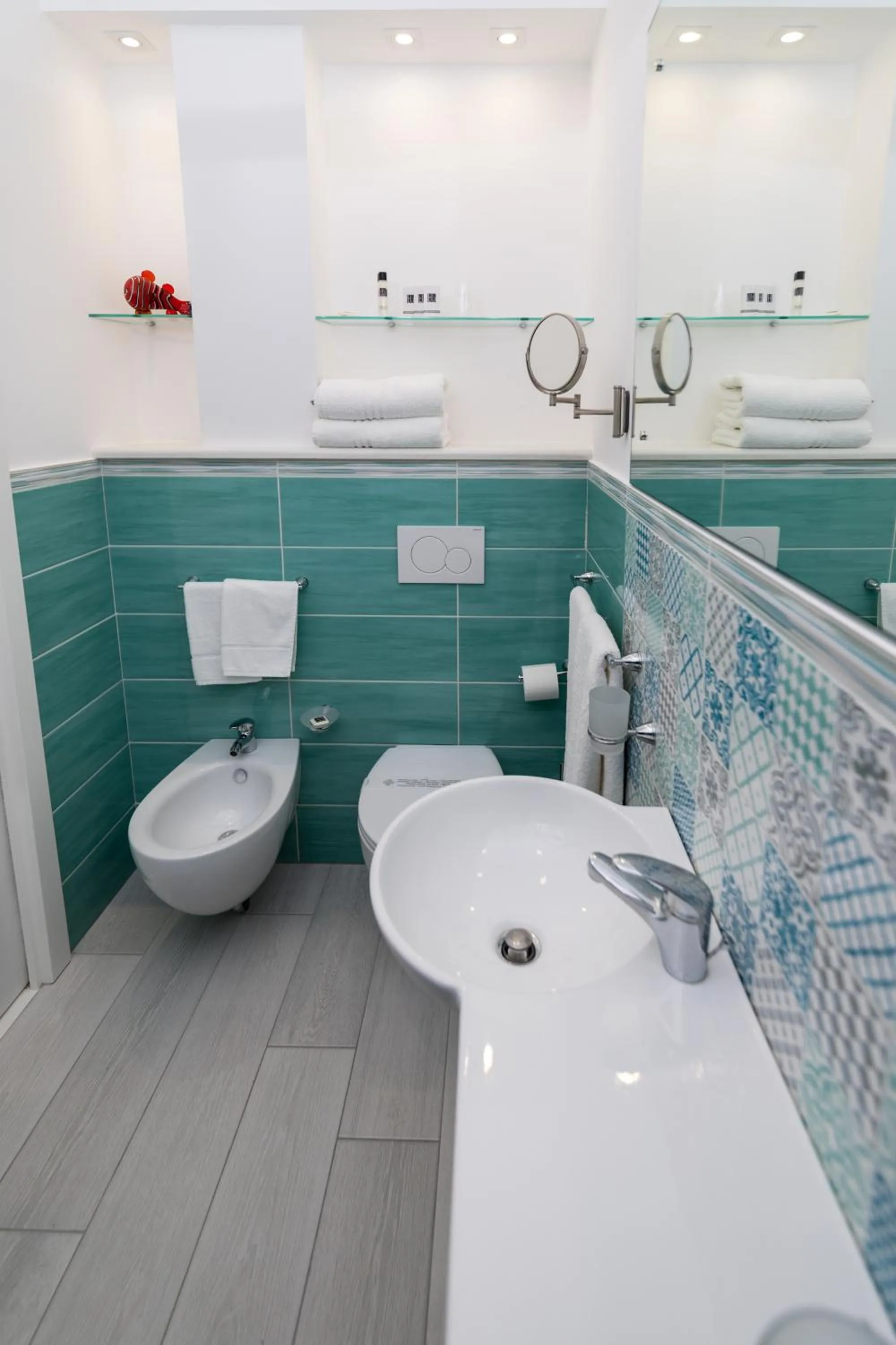 Bathroom in Dreams Tropea Mare "Parking Private"