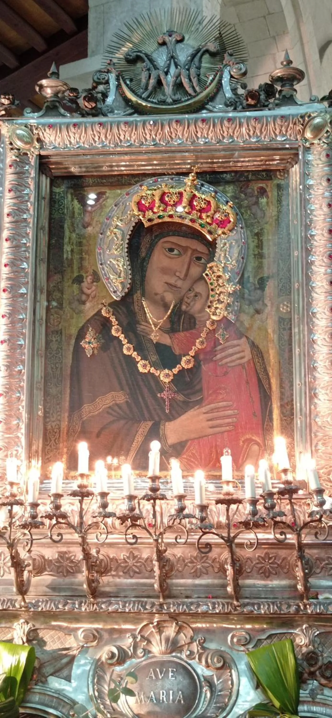 Decorative detail in Dreams Tropea Mare "Parking Private"