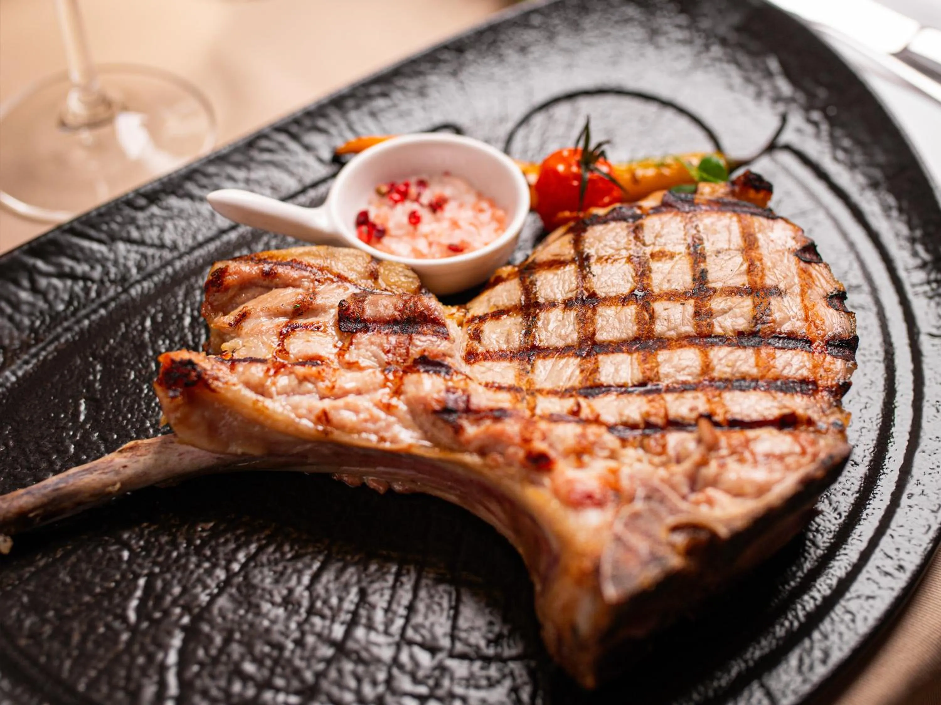 Restaurant/places to eat in Hotel Dumbrava