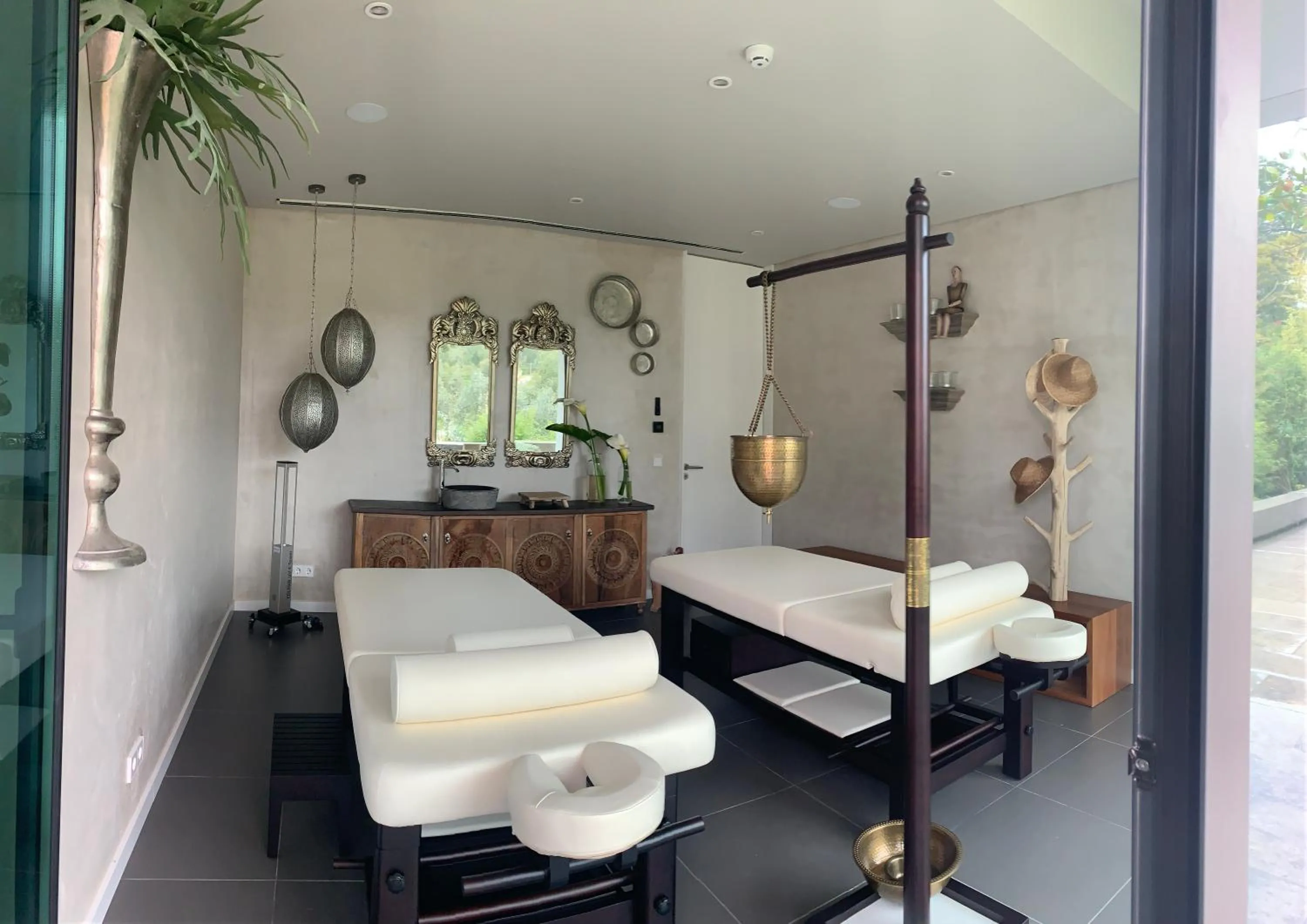 Massage in Villa Cerrado das Fontainhas SPA