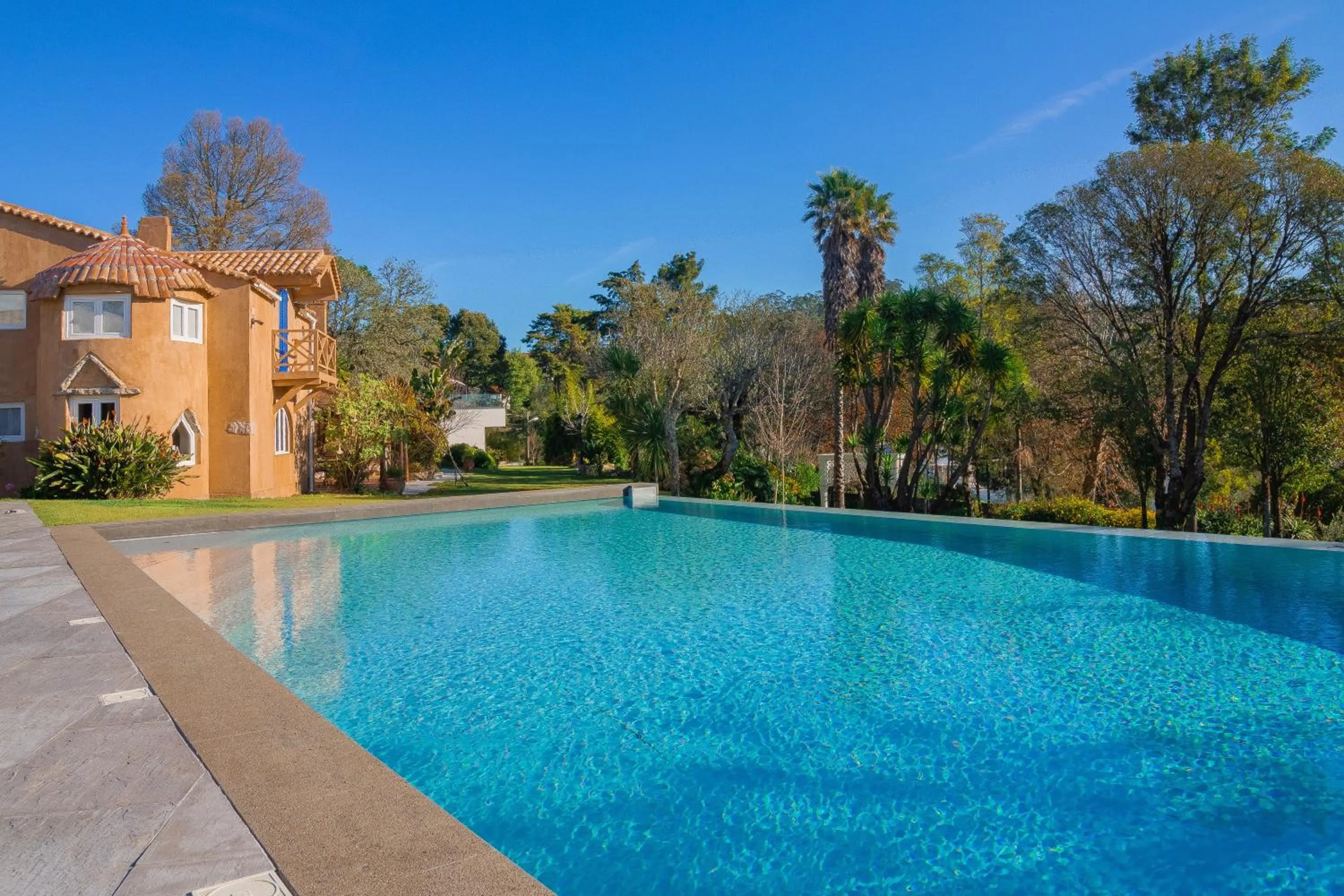 Swimming pool in Villa Cerrado das Fontainhas SPA
