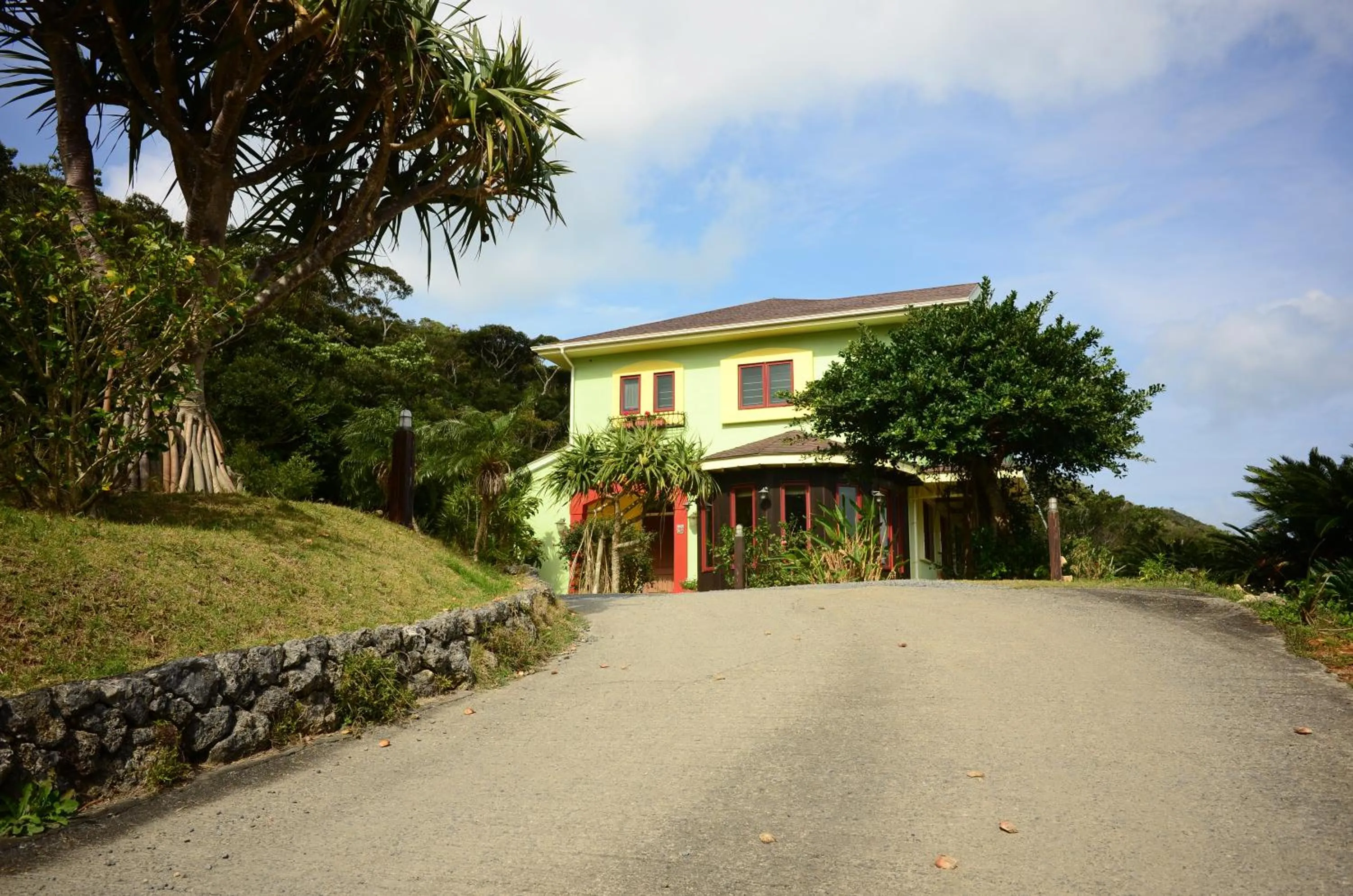 Property building in Villa Yurimun