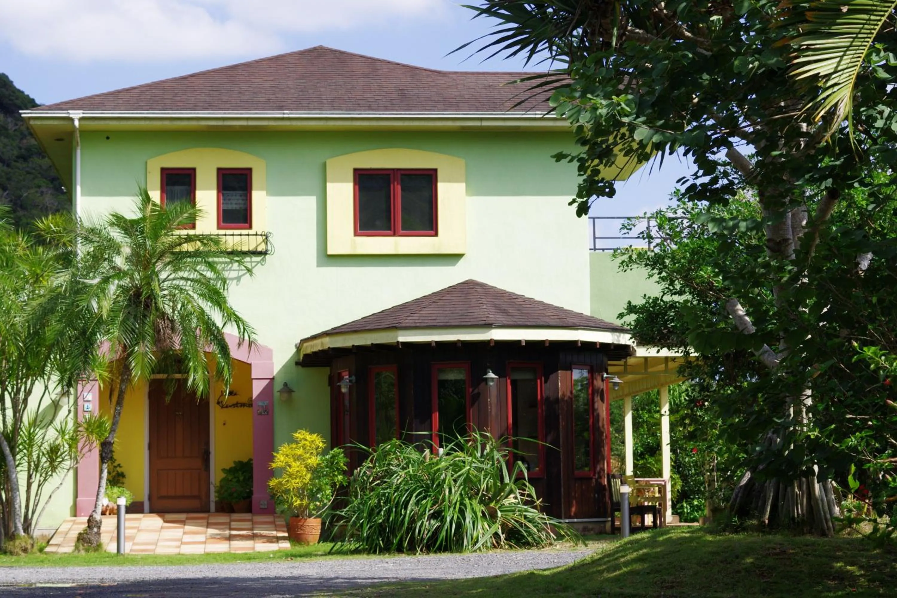 Property building in Villa Yurimun