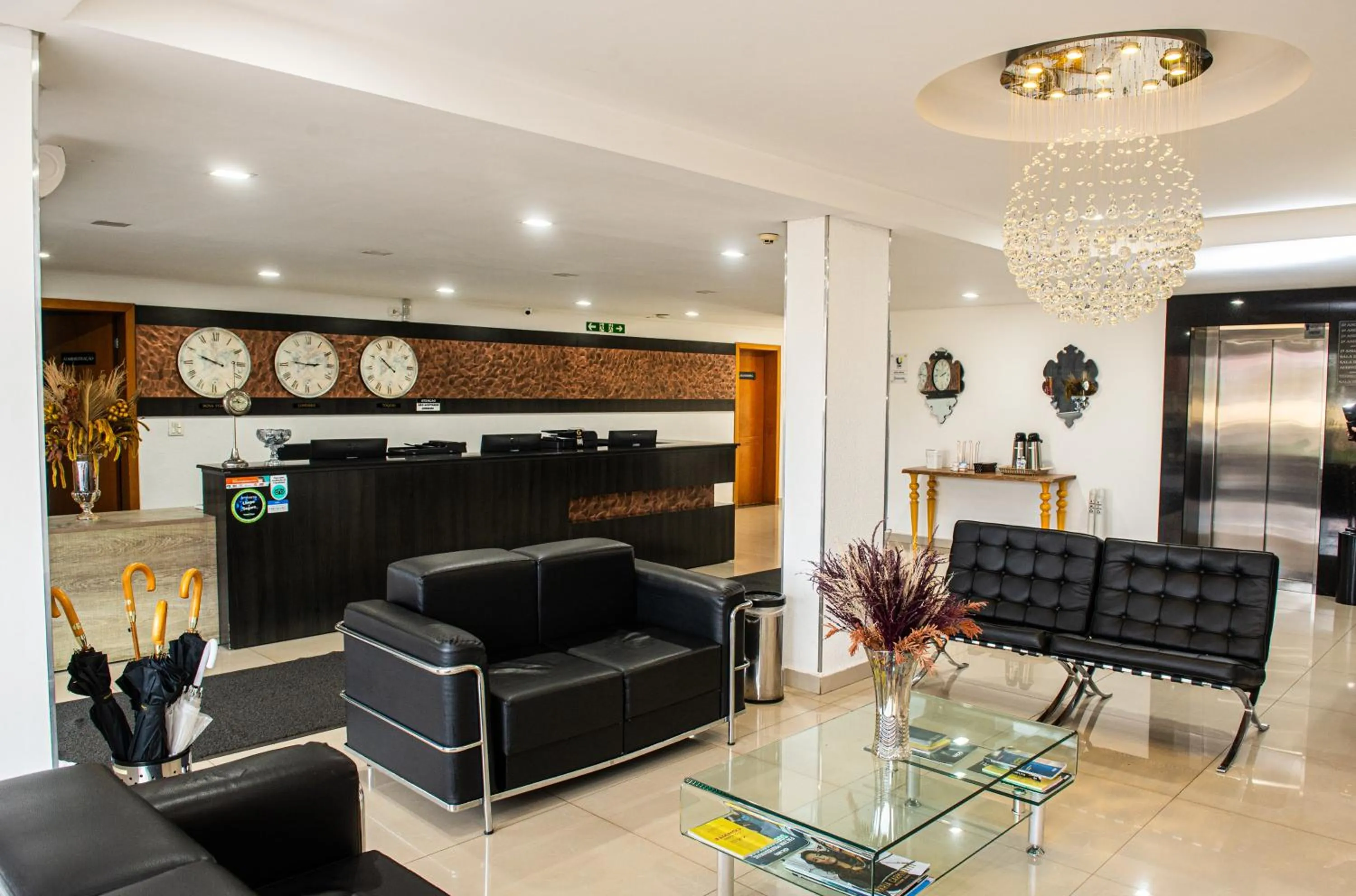 Lobby or reception in San Lucas Hotel - 06km de Maringa