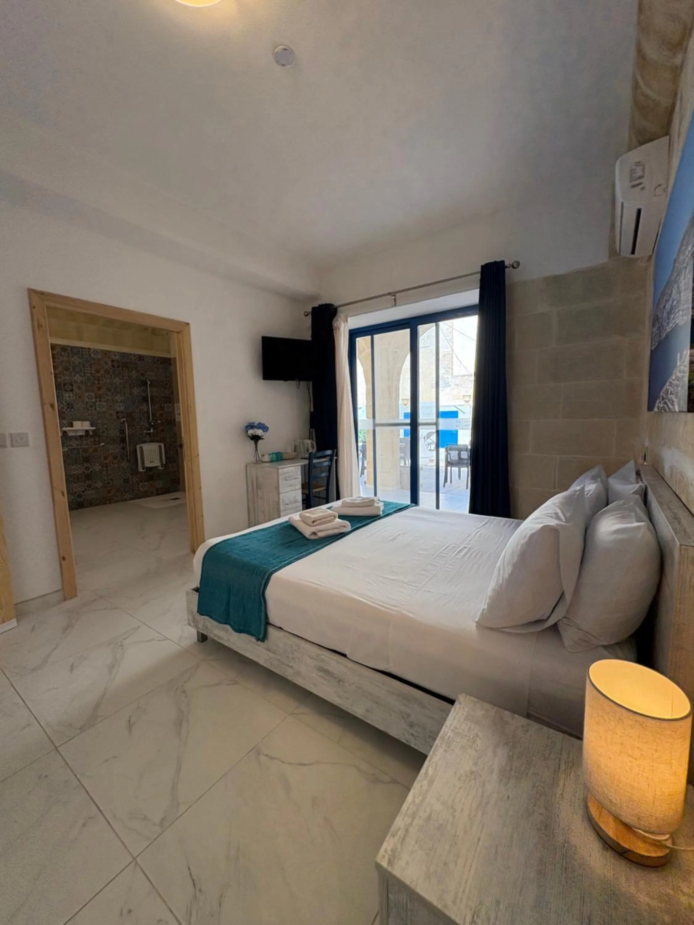 Bedroom, Bed in Fiftyfour West Boutique Living