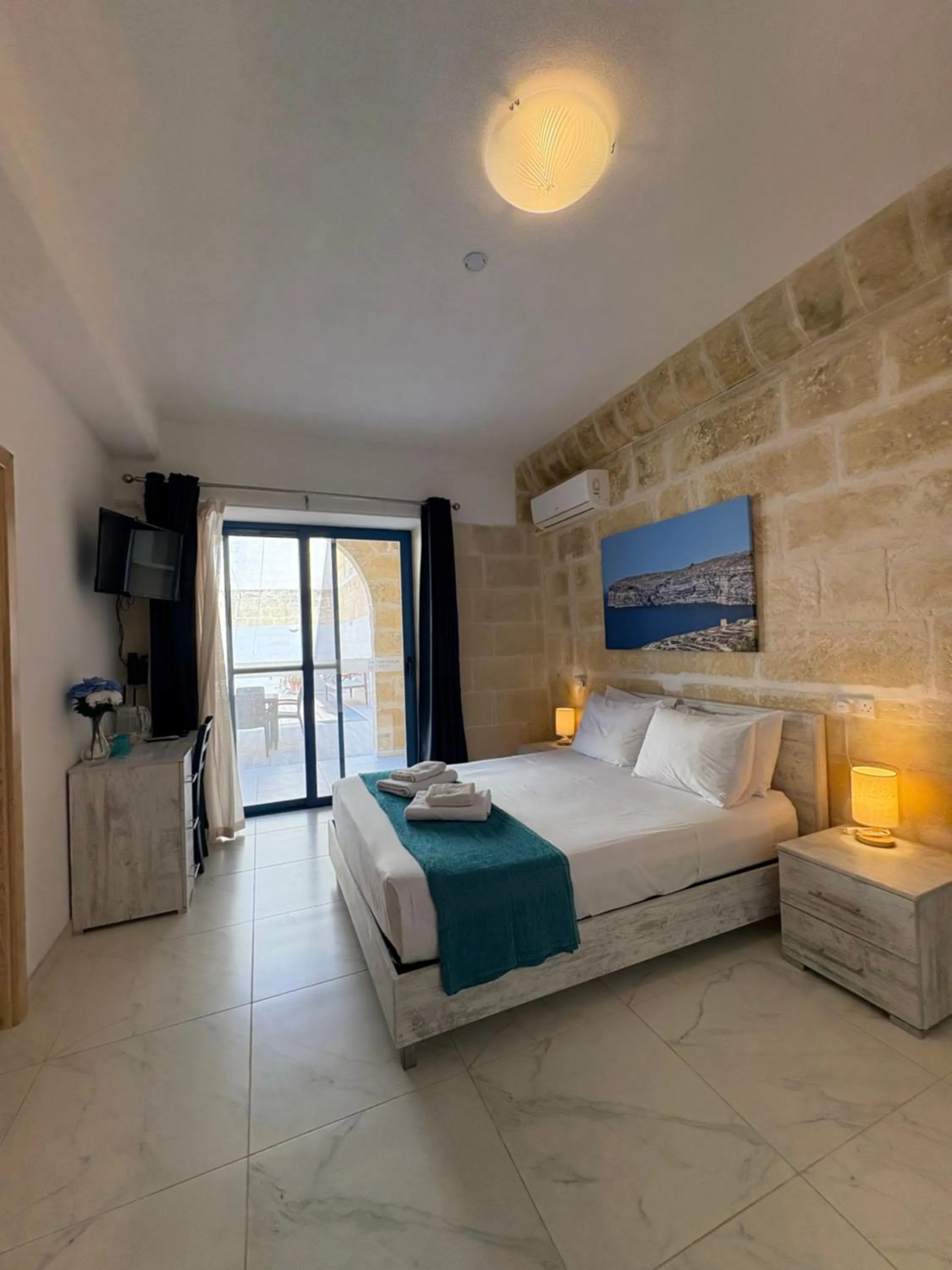 Bedroom, Bed in Fiftyfour West Boutique Living