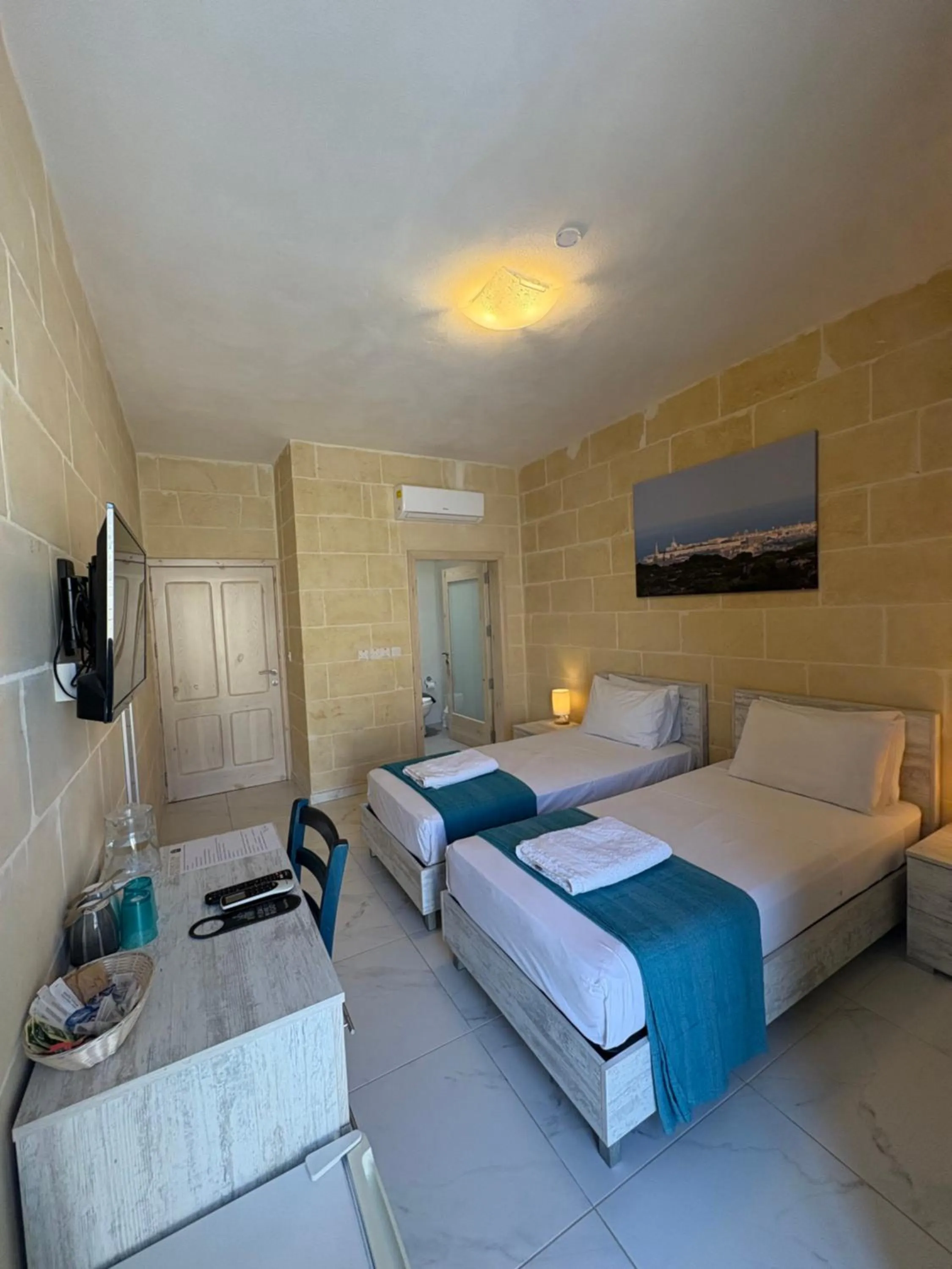 Bedroom, Bed in Fiftyfour West Boutique Living