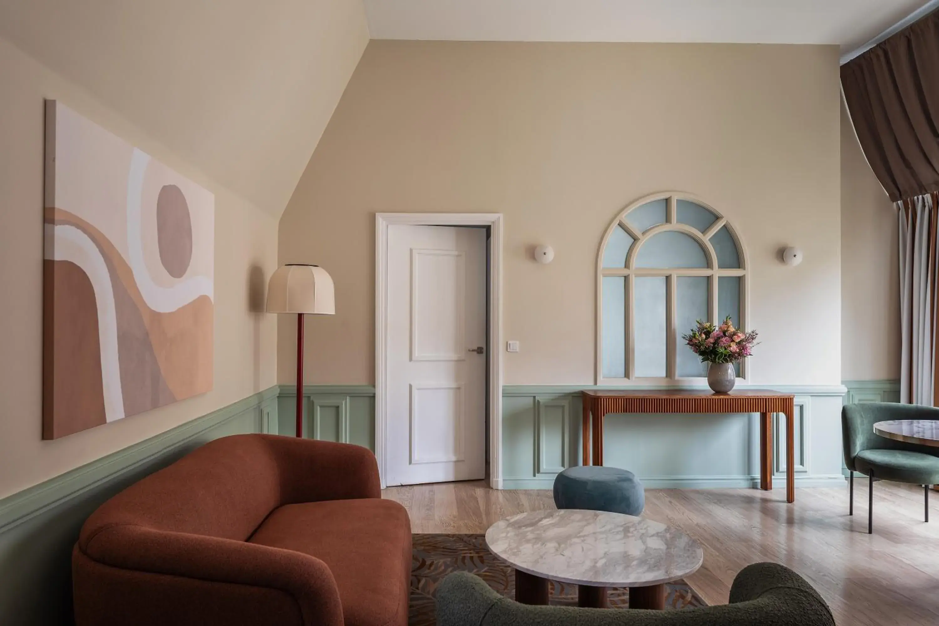 Suite in Royal Garden Champs-Élysées Suite in Royal Garden Champs-Élysées