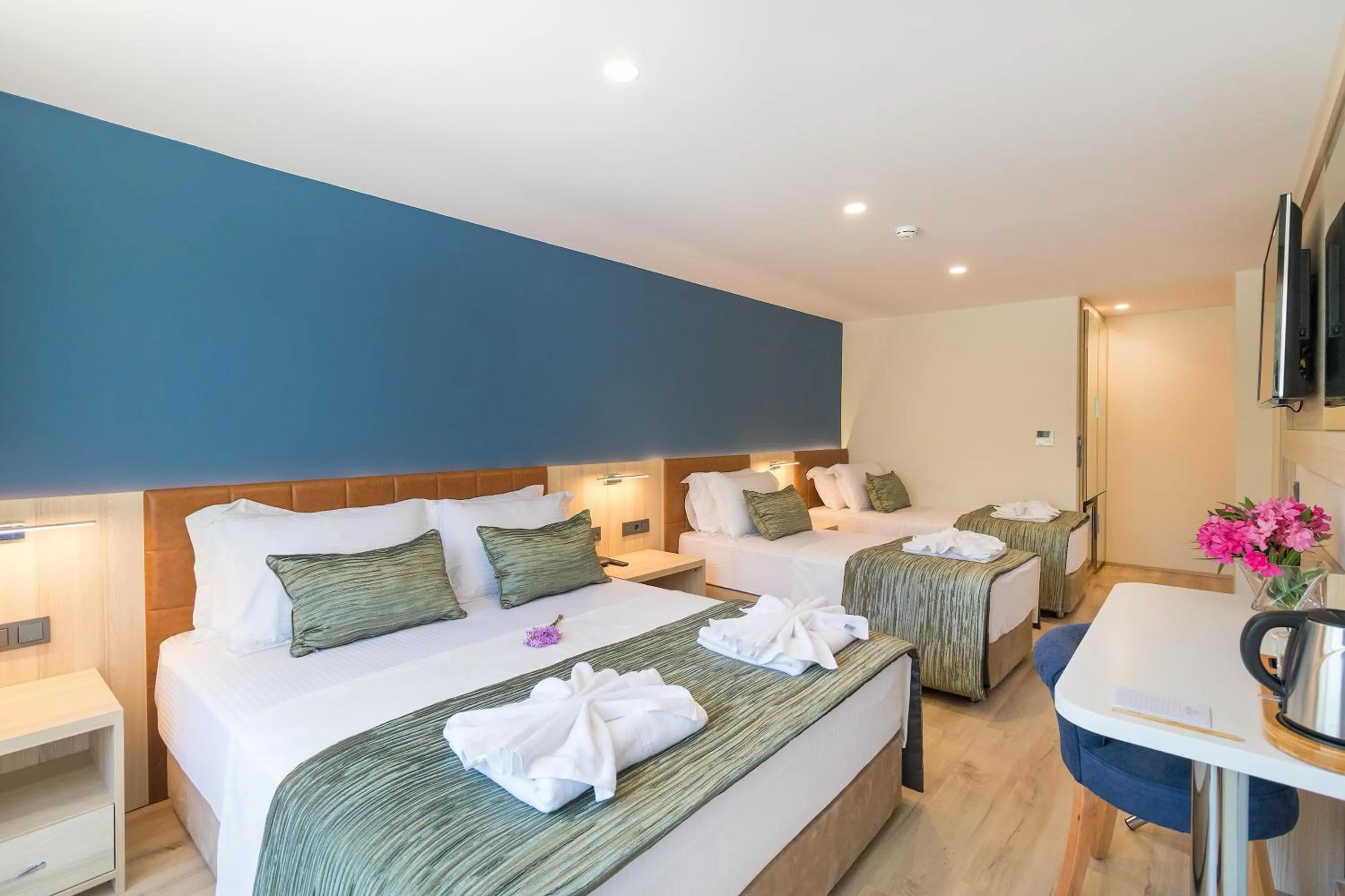 Bed in AMOSSİA Elite Boutique Hotel