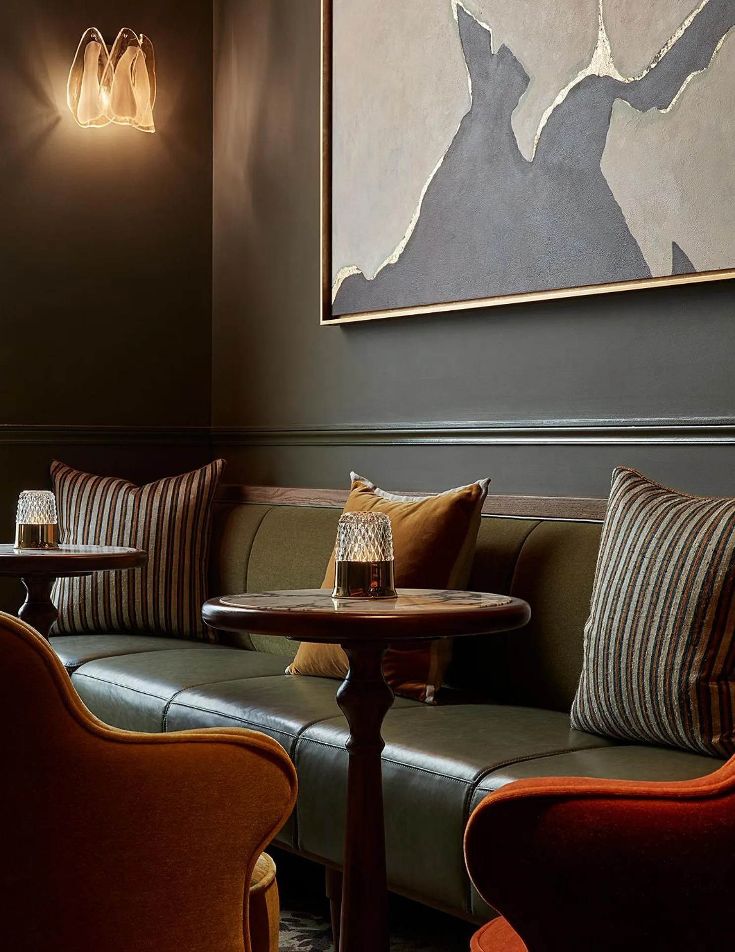 Lounge or bar in Miiro Le Grand Hôtel Cayré