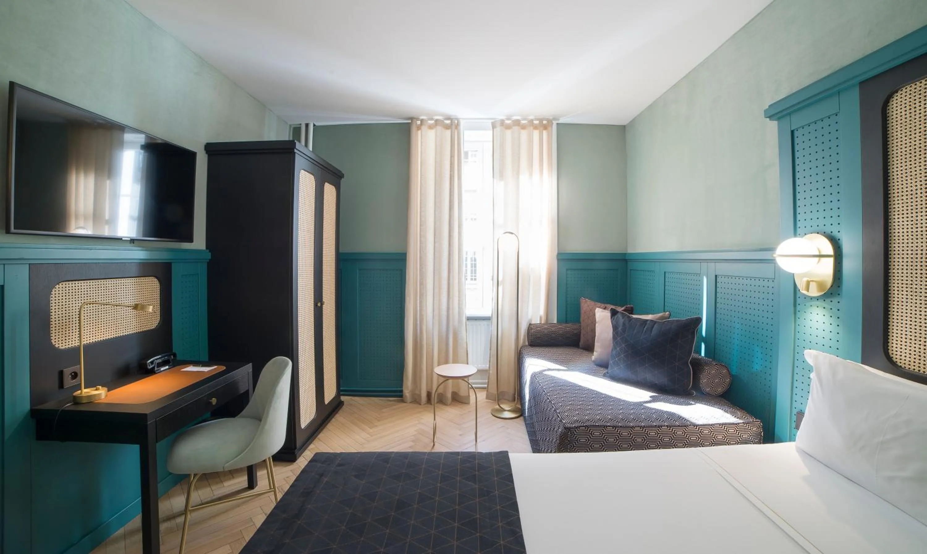 Bed in HANNONG Hotel & Wine Bar