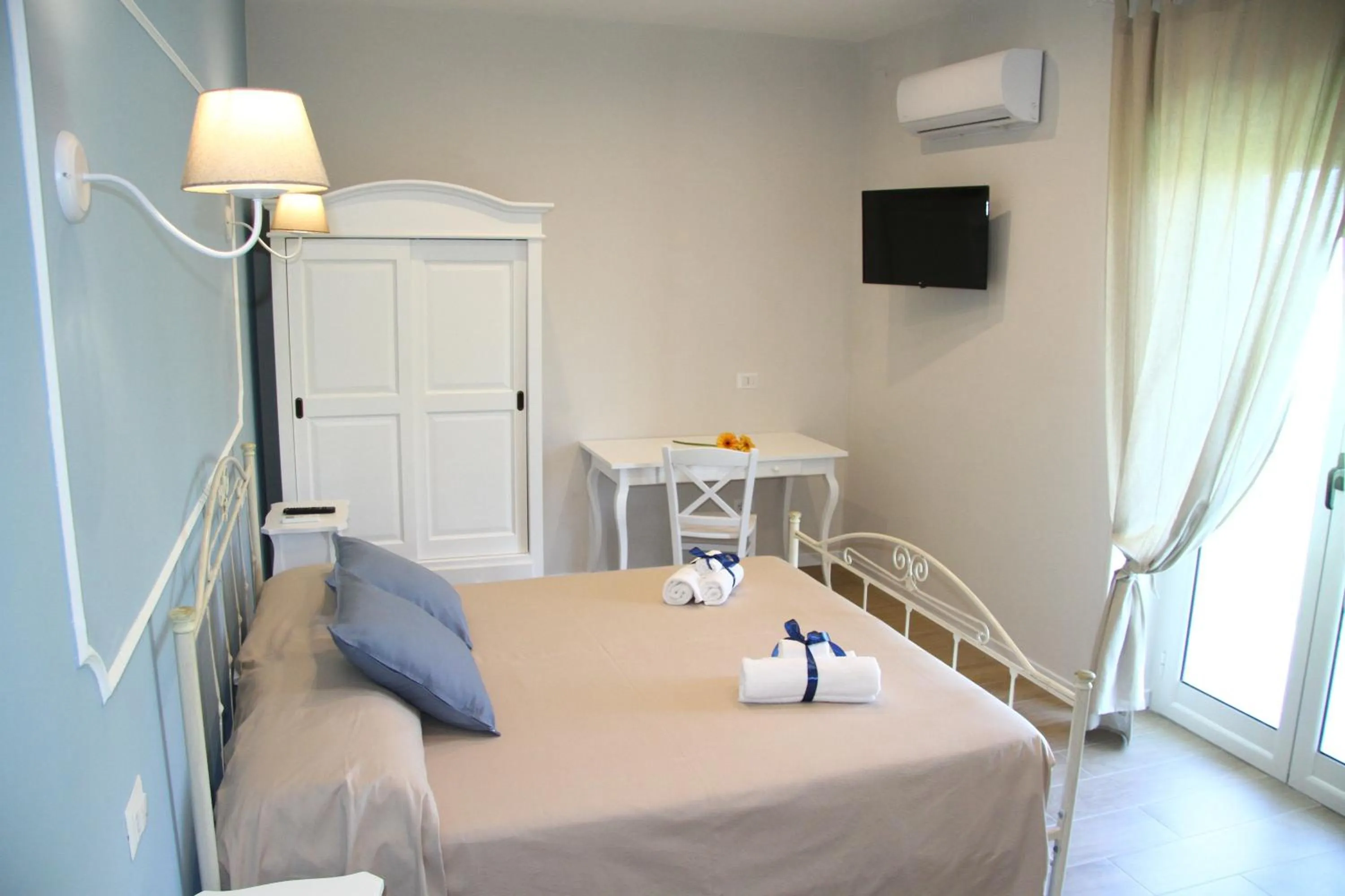 Bed in B&B Paestum Sea and Rooms