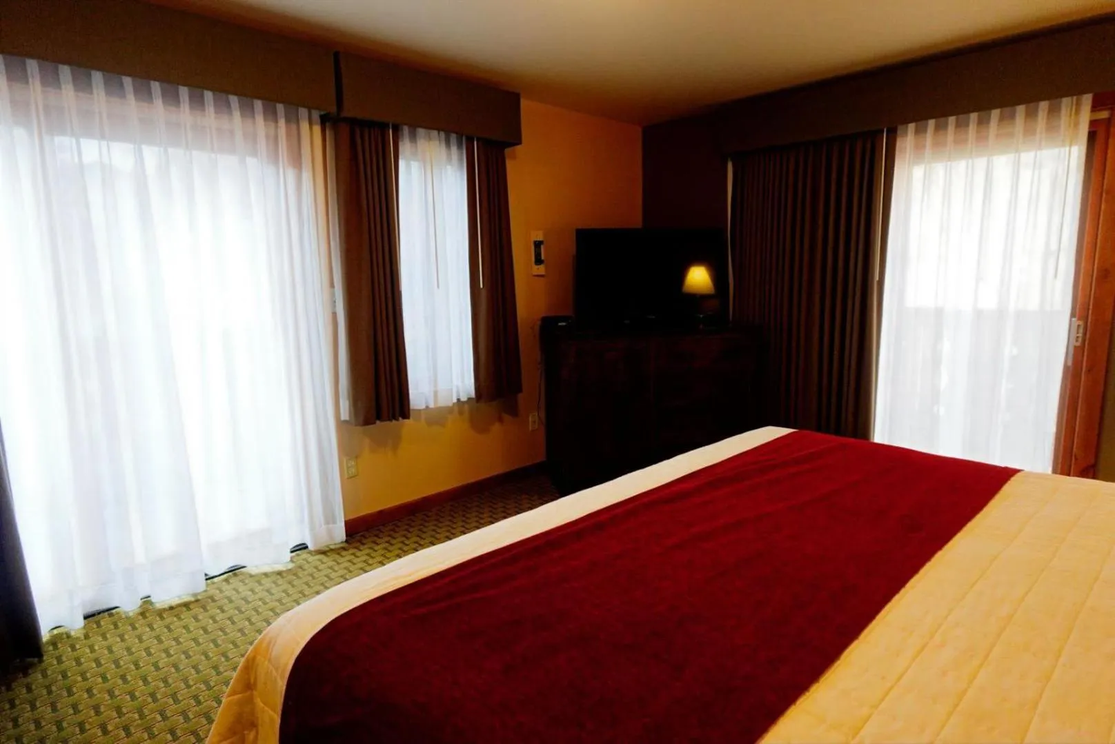 Bed in Silver Moon Inn