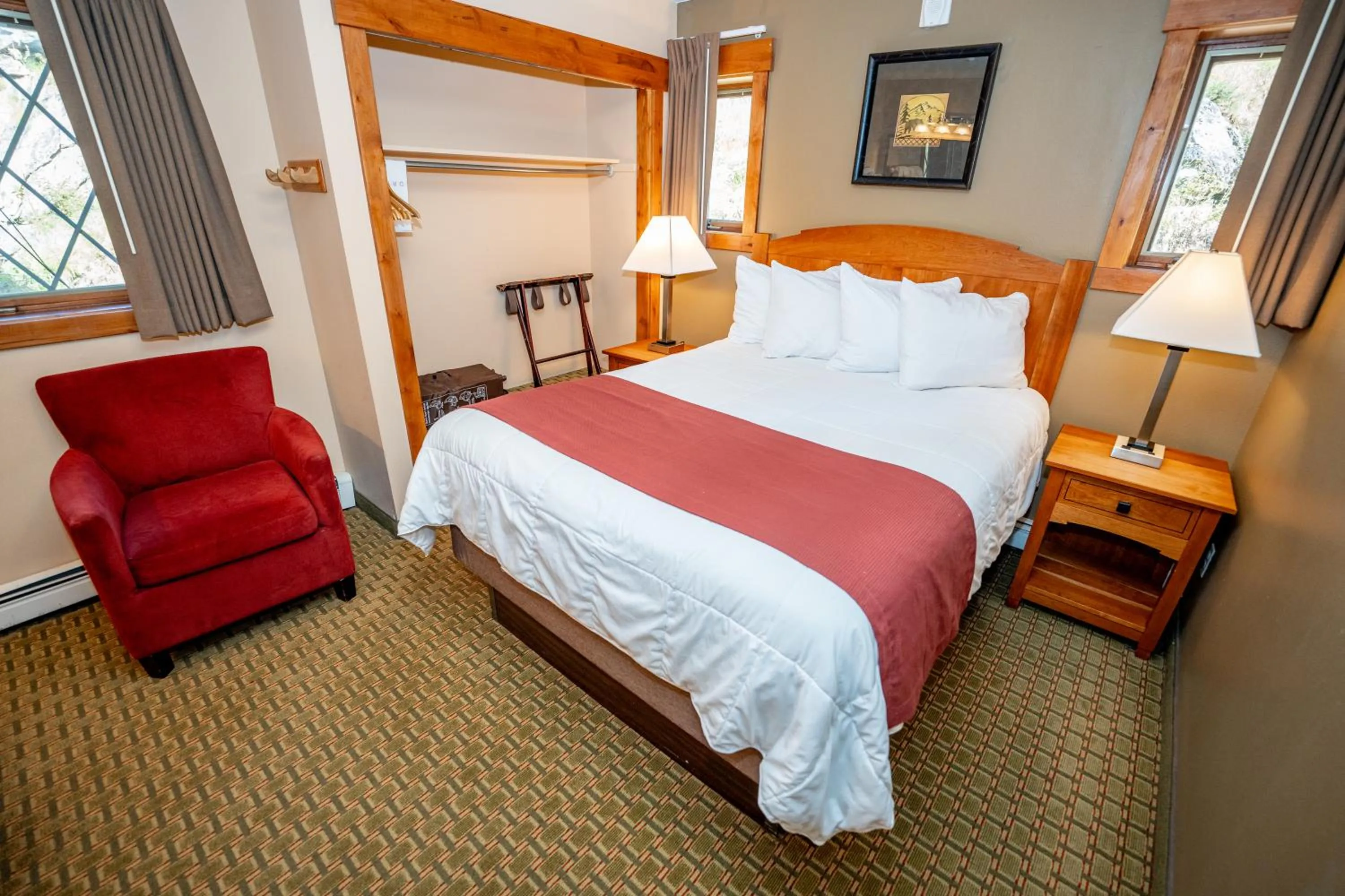 Bed in Silver Moon Inn