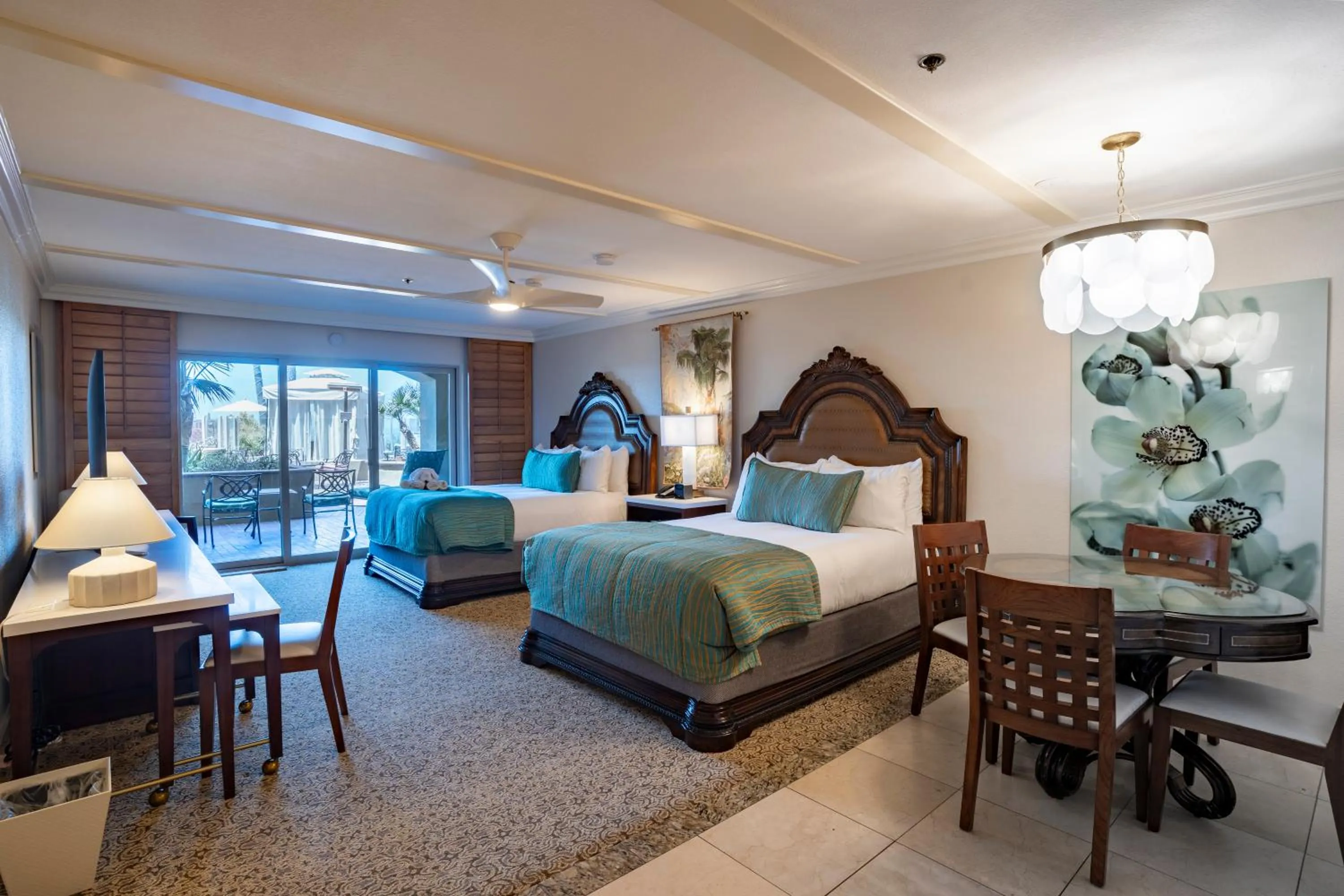 Bed in Pacific Terrace Hotel