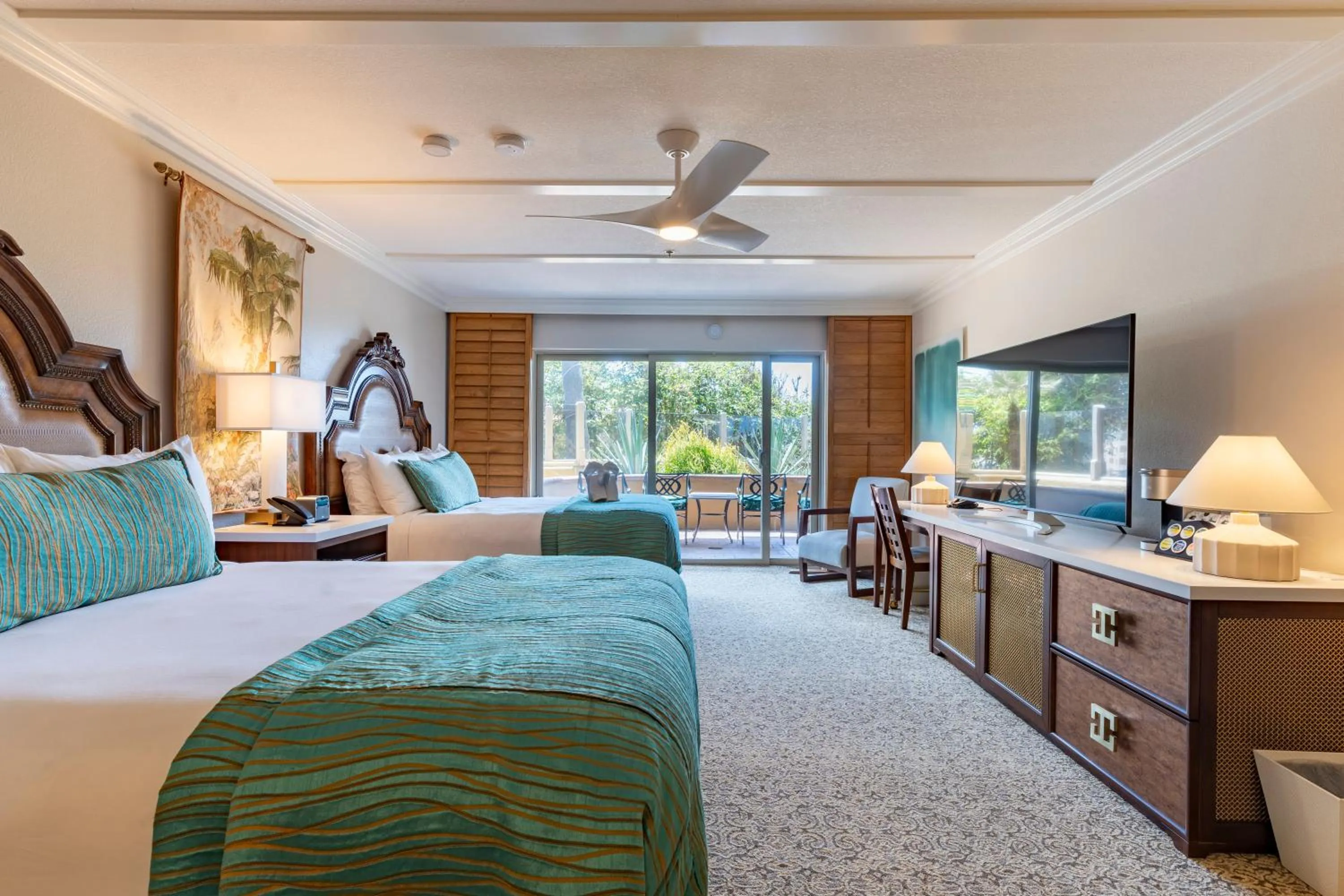 Bed in Pacific Terrace Hotel