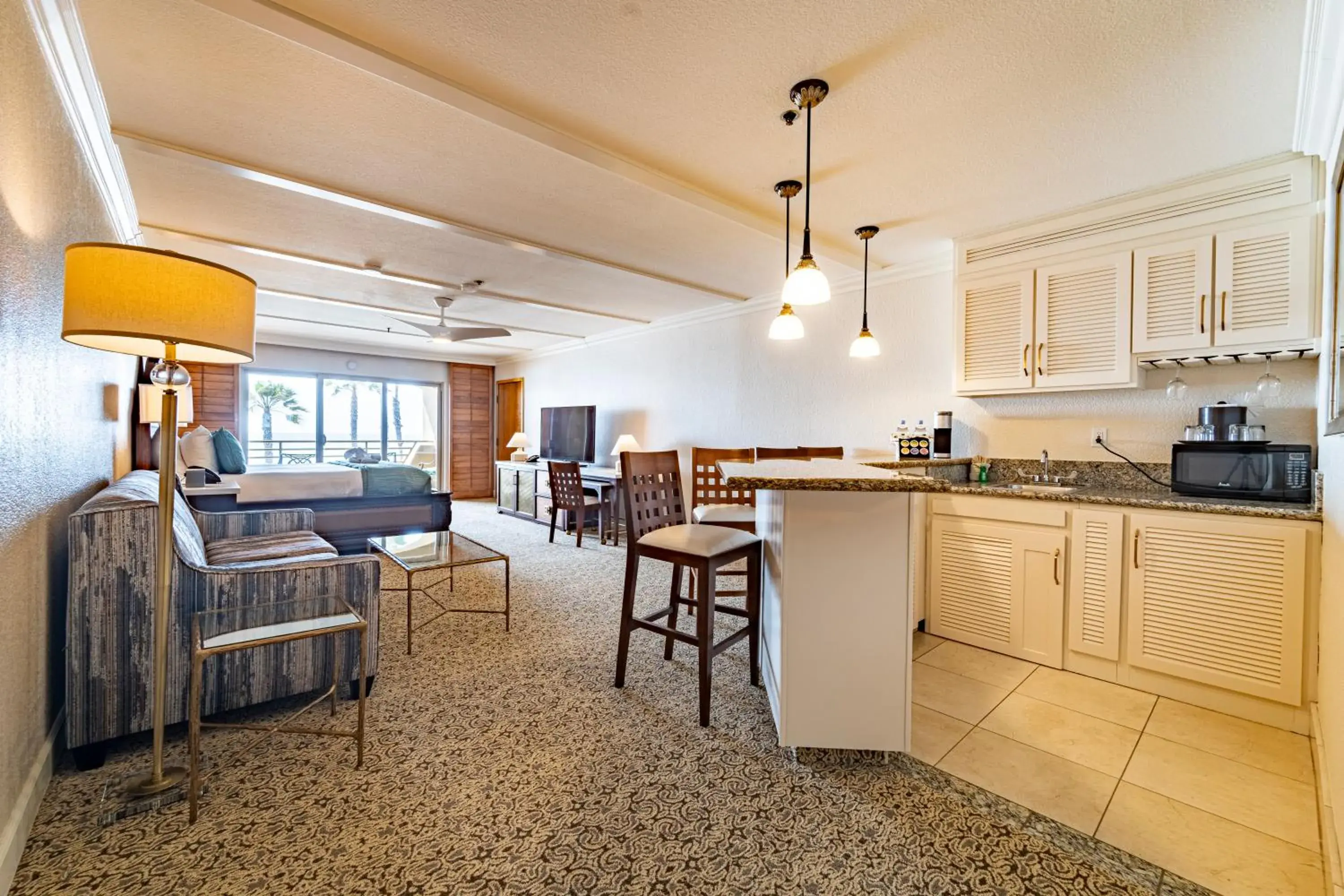 Junior Suite with Sea View in Pacific Terrace Hotel Junior Suite with Sea View in Pacific Terrace Hotel