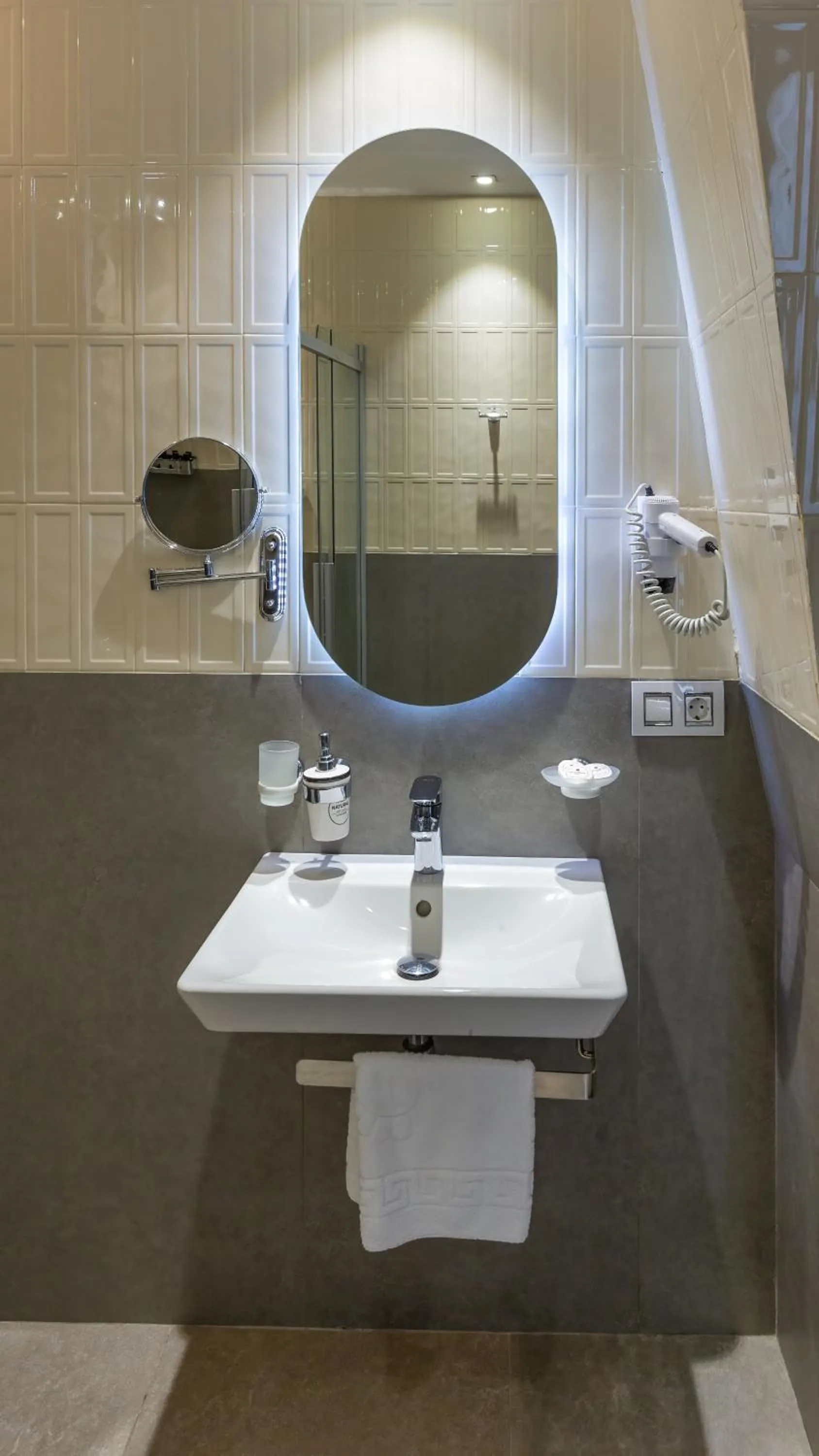 Bathroom in Ivy Garden Hotel Baku