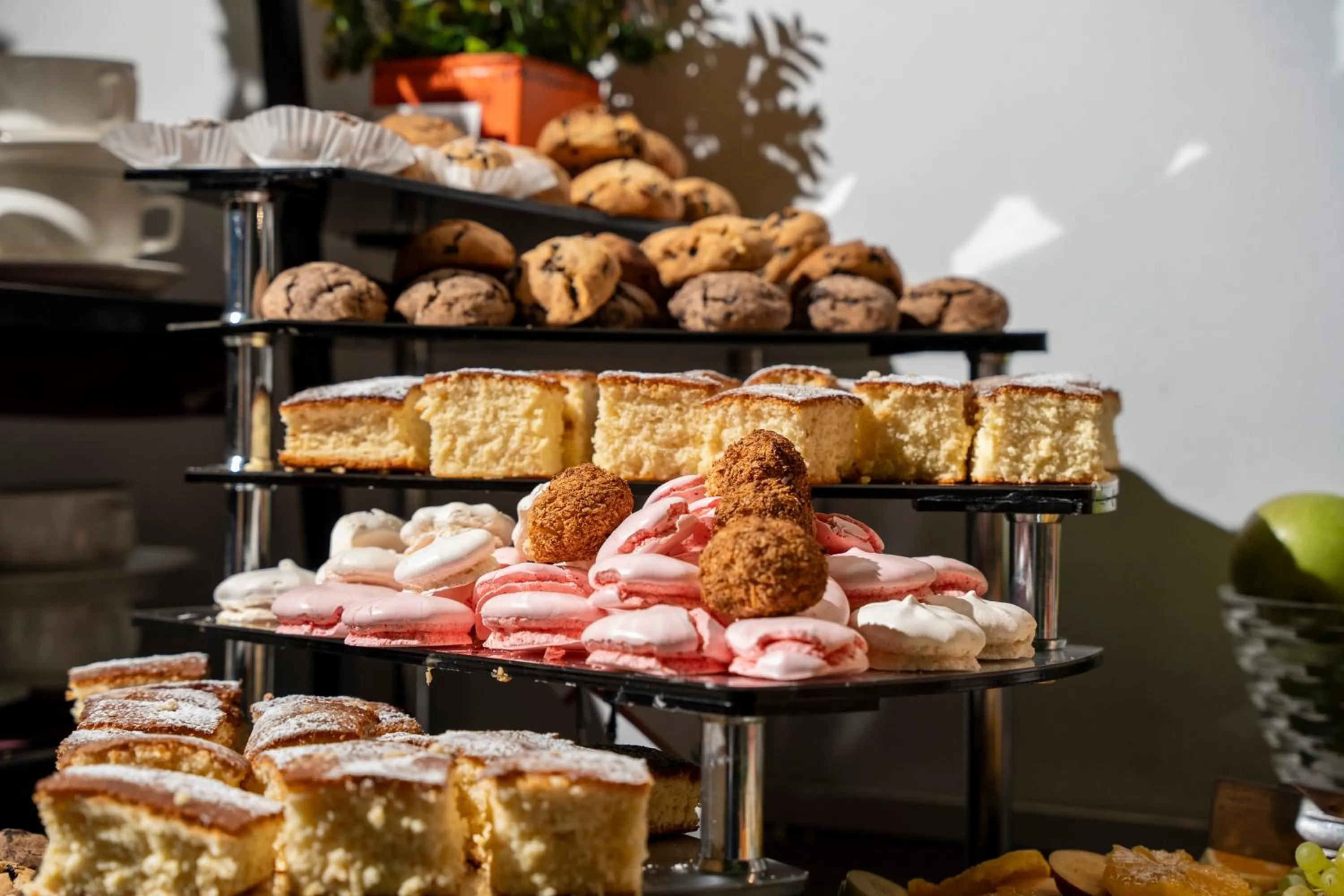 Restaurant/places to eat in Ivy Garden Hotel Baku