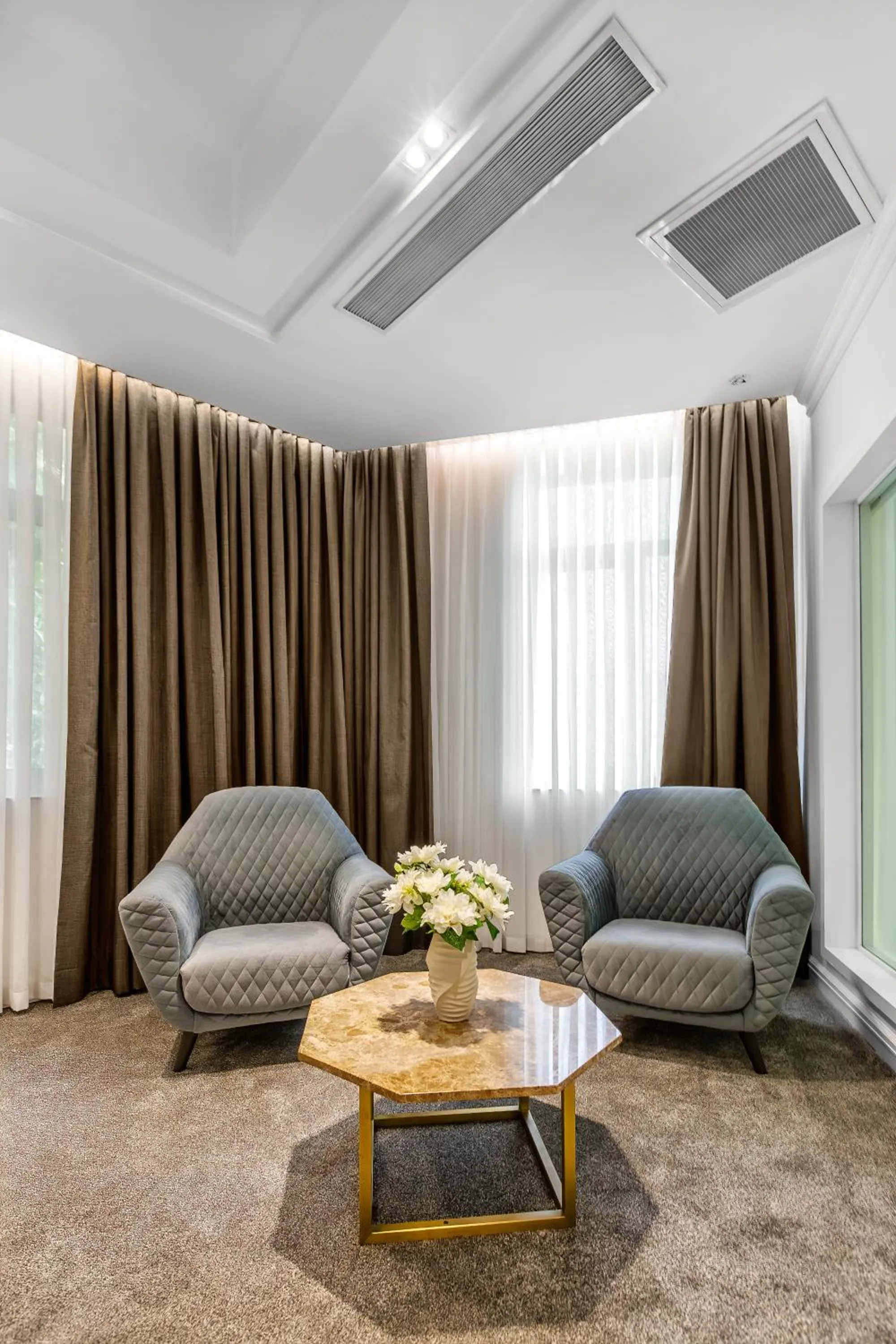 Living room in Ivy Garden Hotel Baku