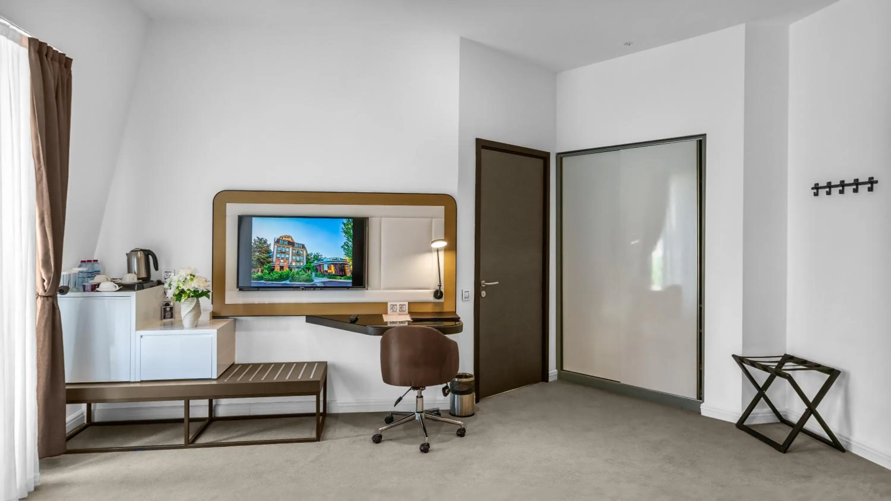 TV and multimedia in Ivy Garden Hotel Baku