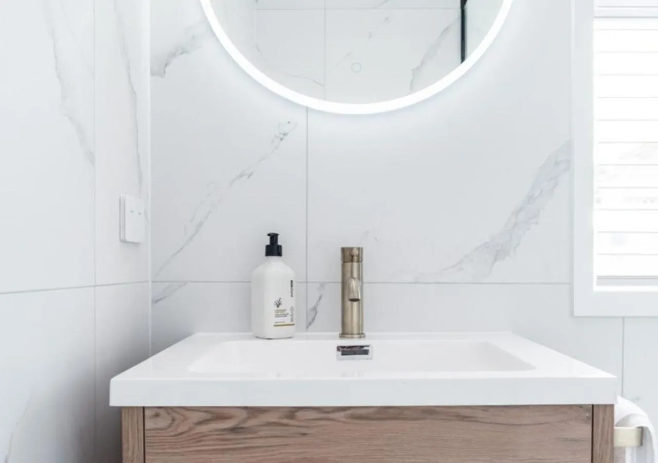 Bathroom in Harbour View Motel and Waterfront Apartments