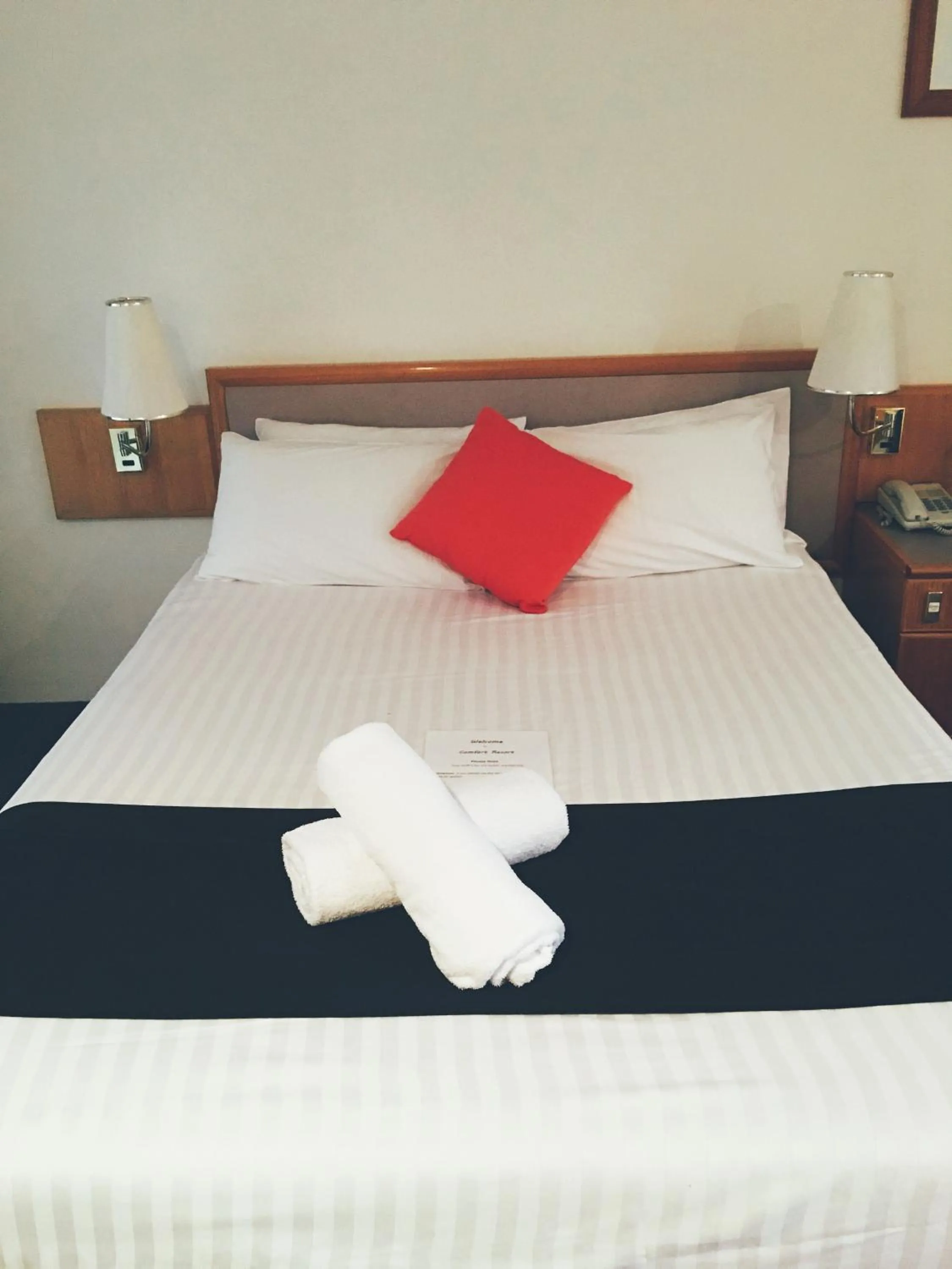 Bed in Meninya Palms Resort Moama