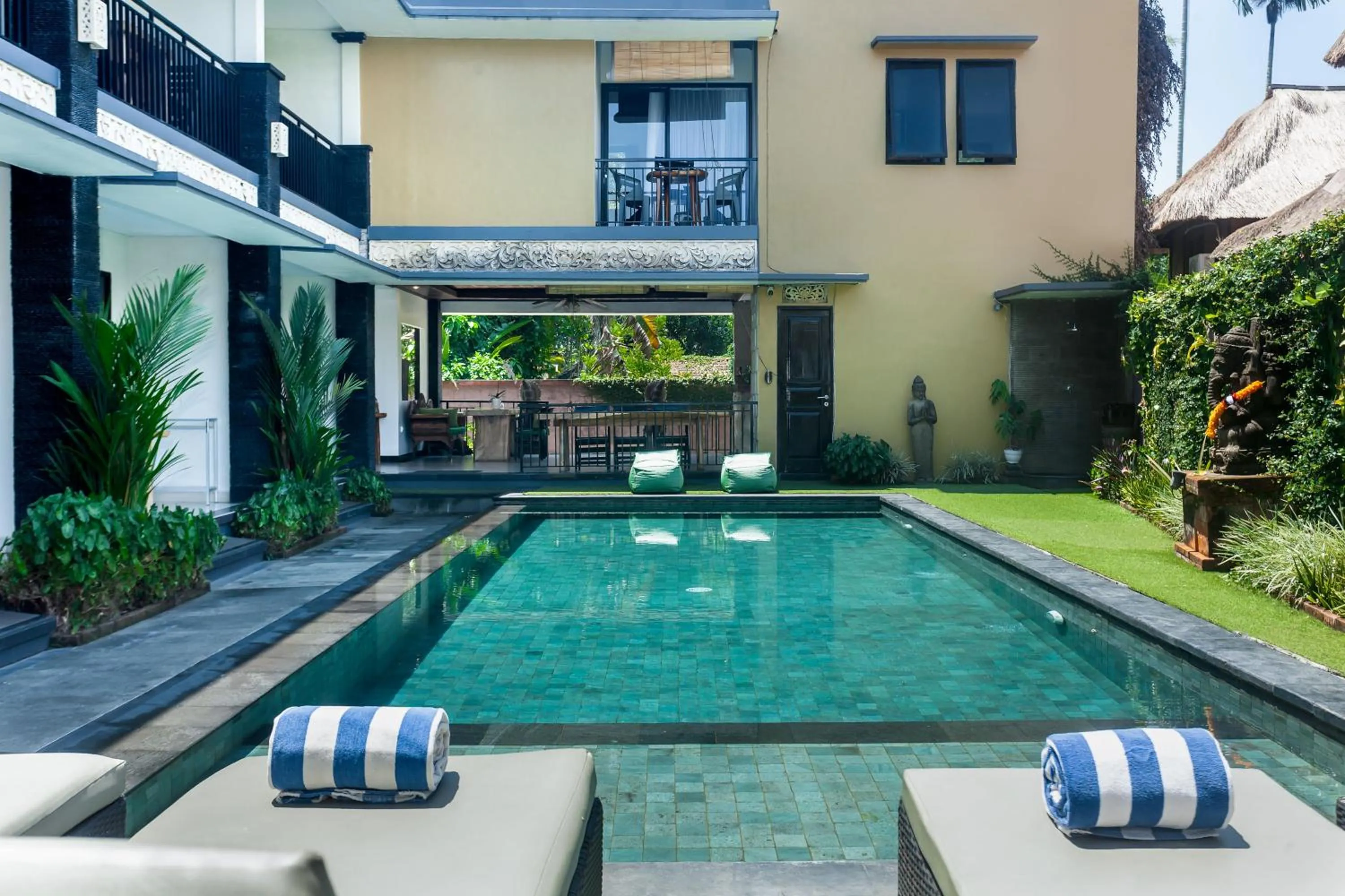 Swimming pool in Kamandhani Hotel Ubud