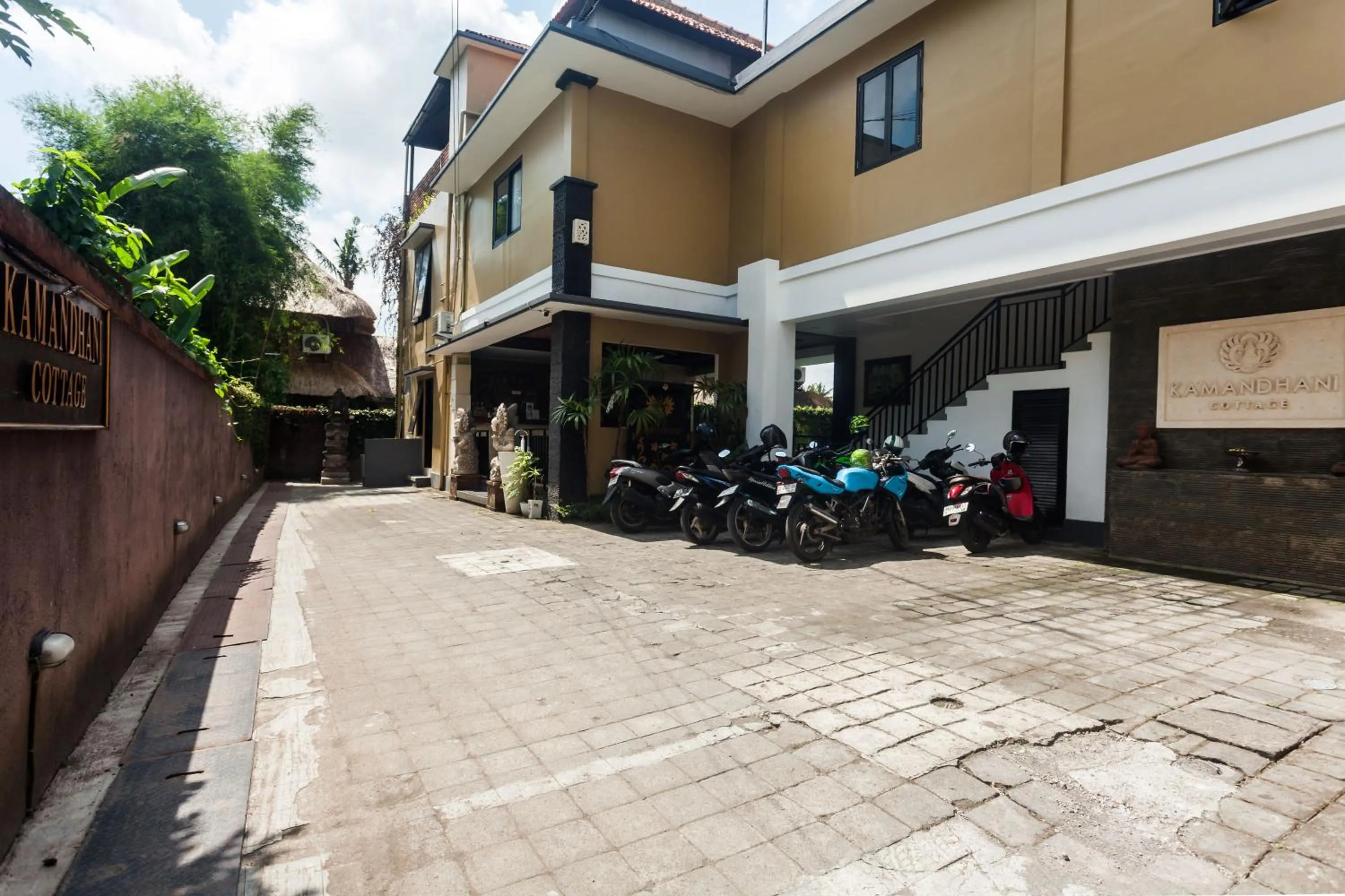 Parking in Kamandhani Hotel Ubud