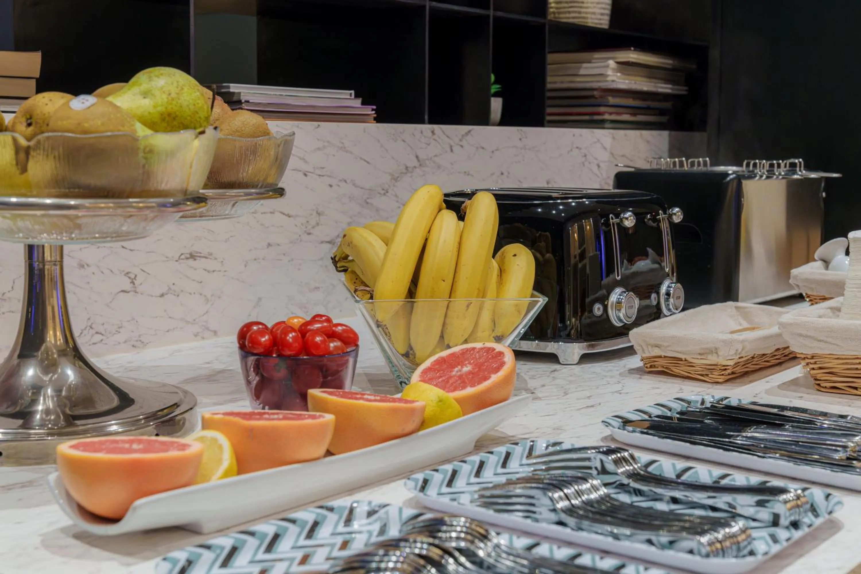 Food and drinks in Allobroges Park Hôtel