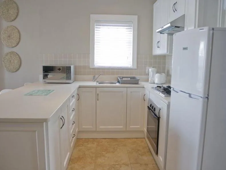 Kitchen or kitchenette in Kenjockity Self Catering Apartments