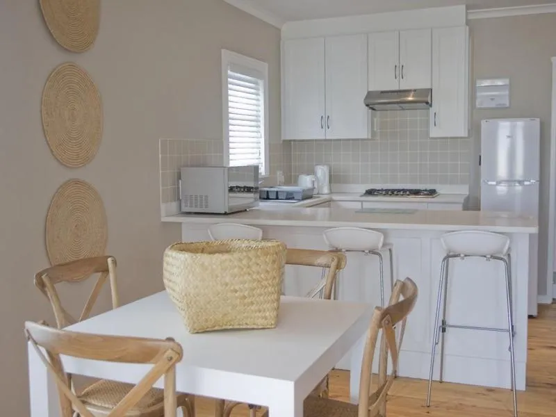 Dining area in Kenjockity Self Catering Apartments