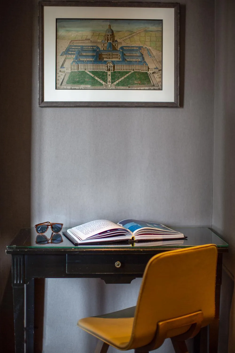 Bedroom in Hotel Louison