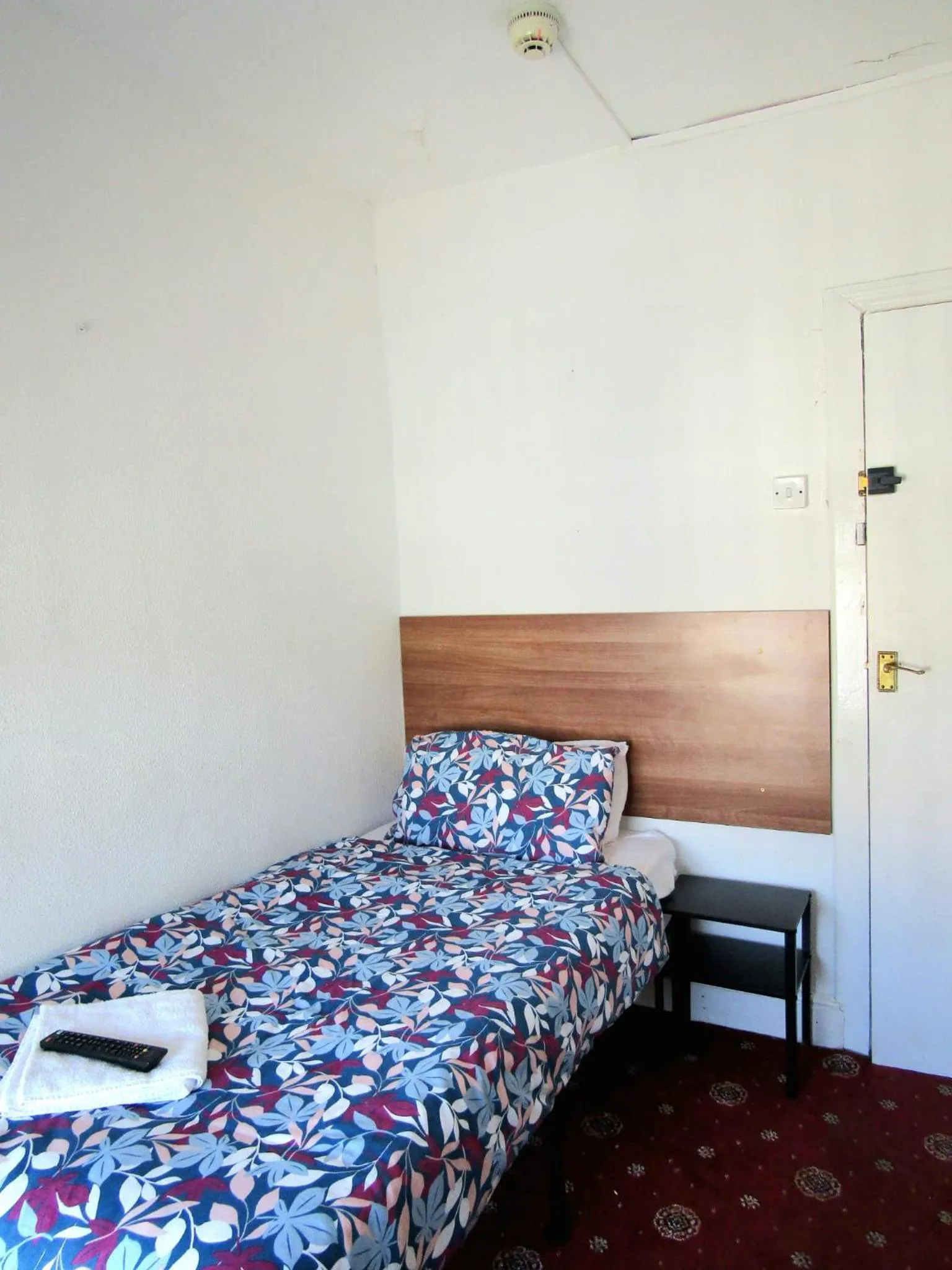 Bed in Wilsons Hotel - Blackpool Tower View