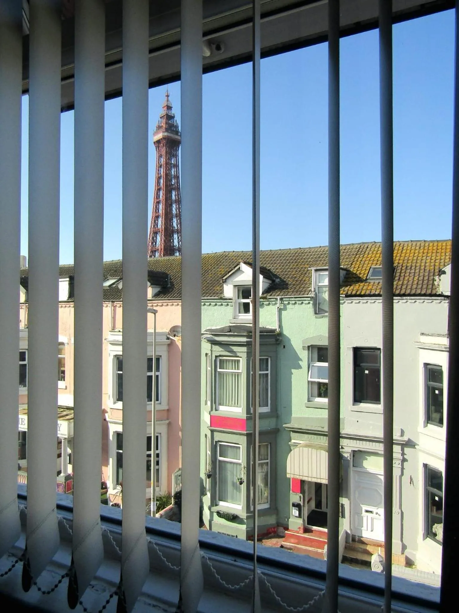 Wilsons Hotel - Blackpool Tower View