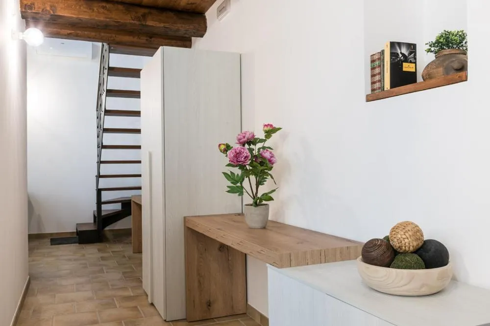 Photo of the whole room in ValleChiara B&B