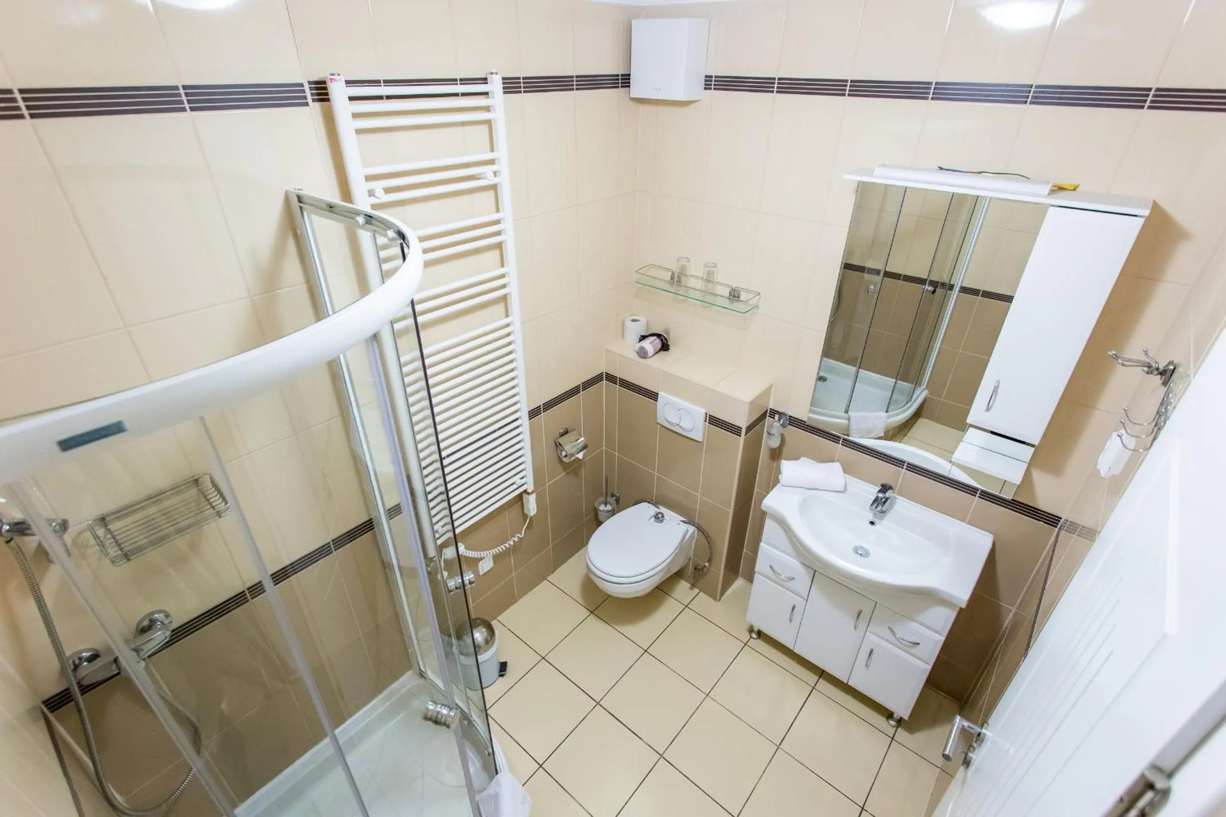 Shower in Luxury Apartment Hotel Siófok