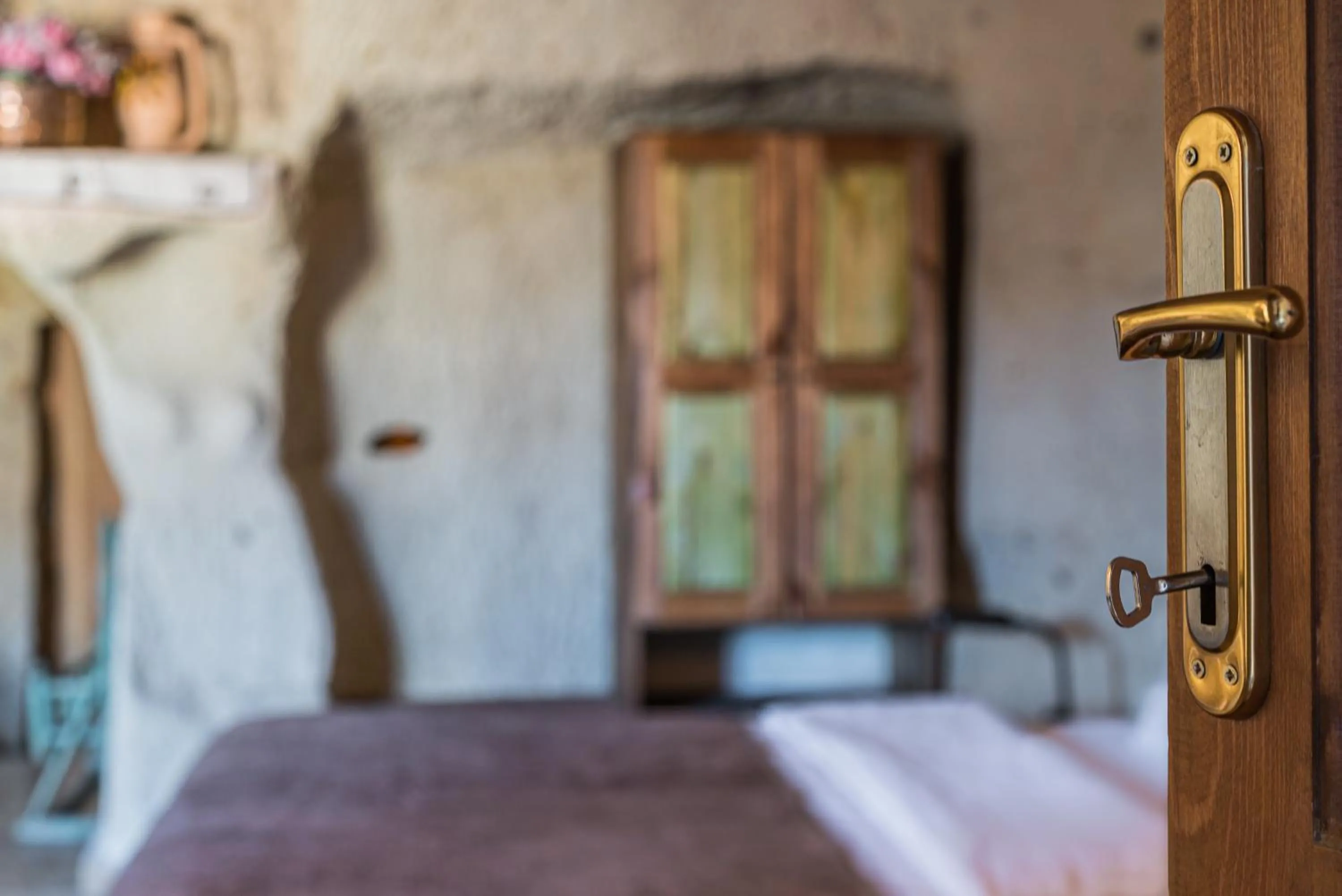Decorative detail, Bed in Atilla's Cave Hotel